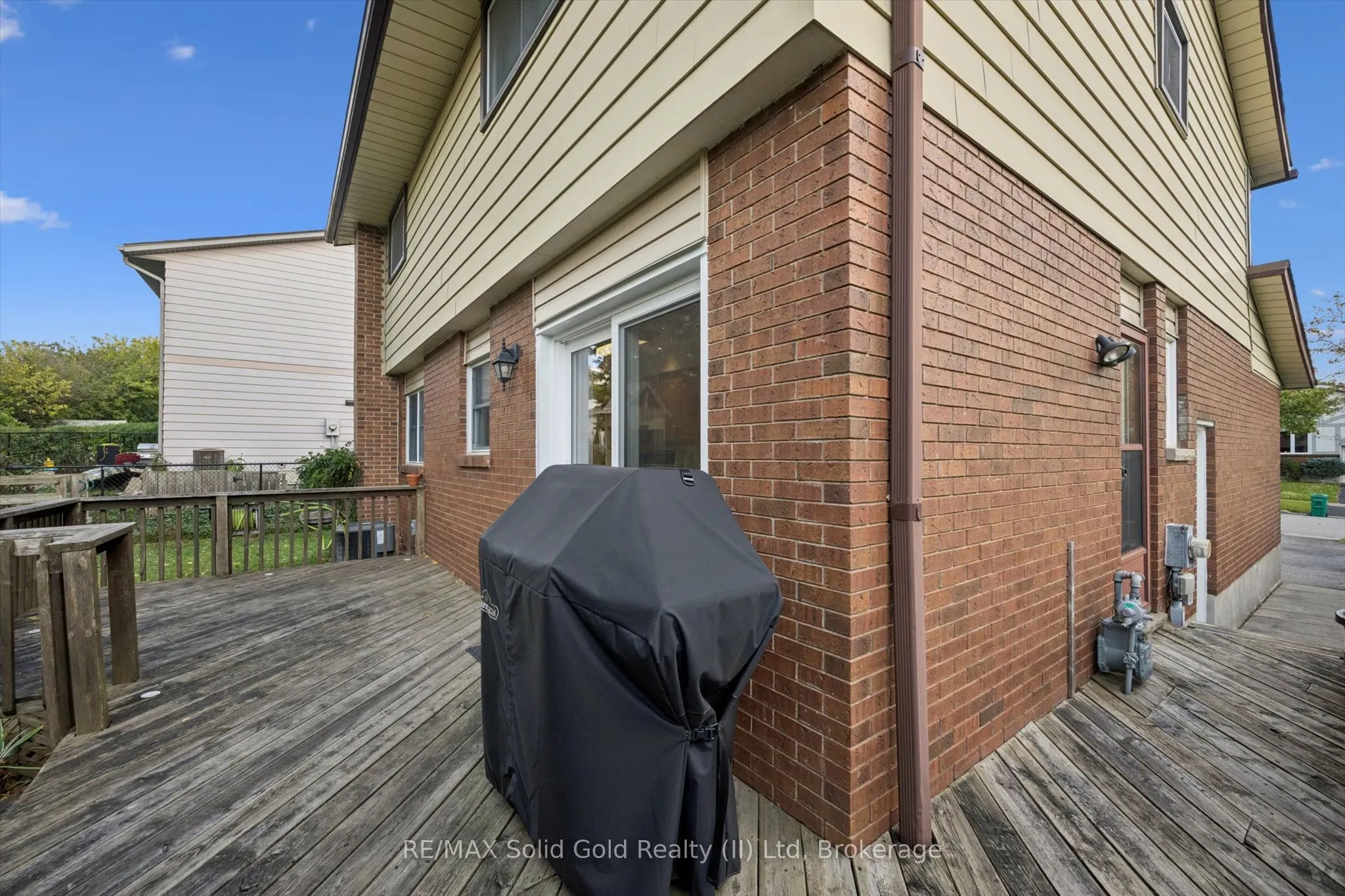 143 Hillbrook Crescent
