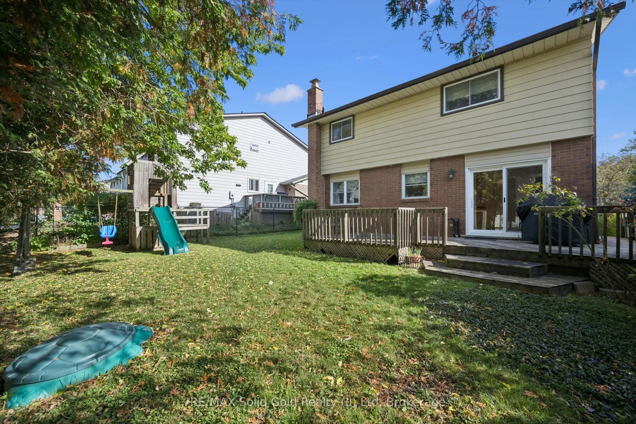 143 Hillbrook Crescent