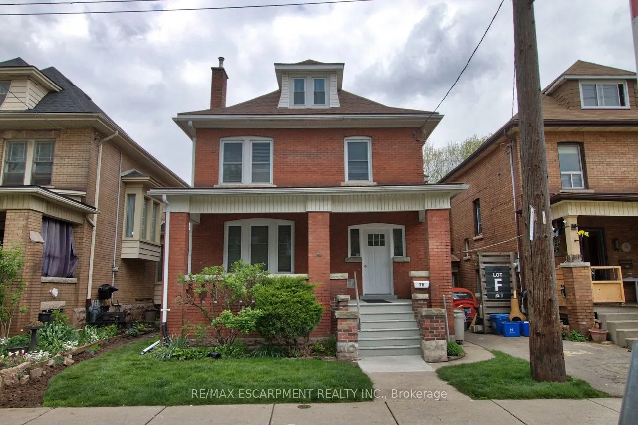 70 Spadina Avenue #2