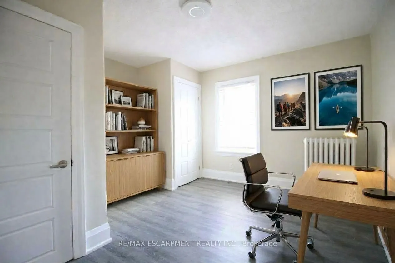 70 Spadina Avenue #2