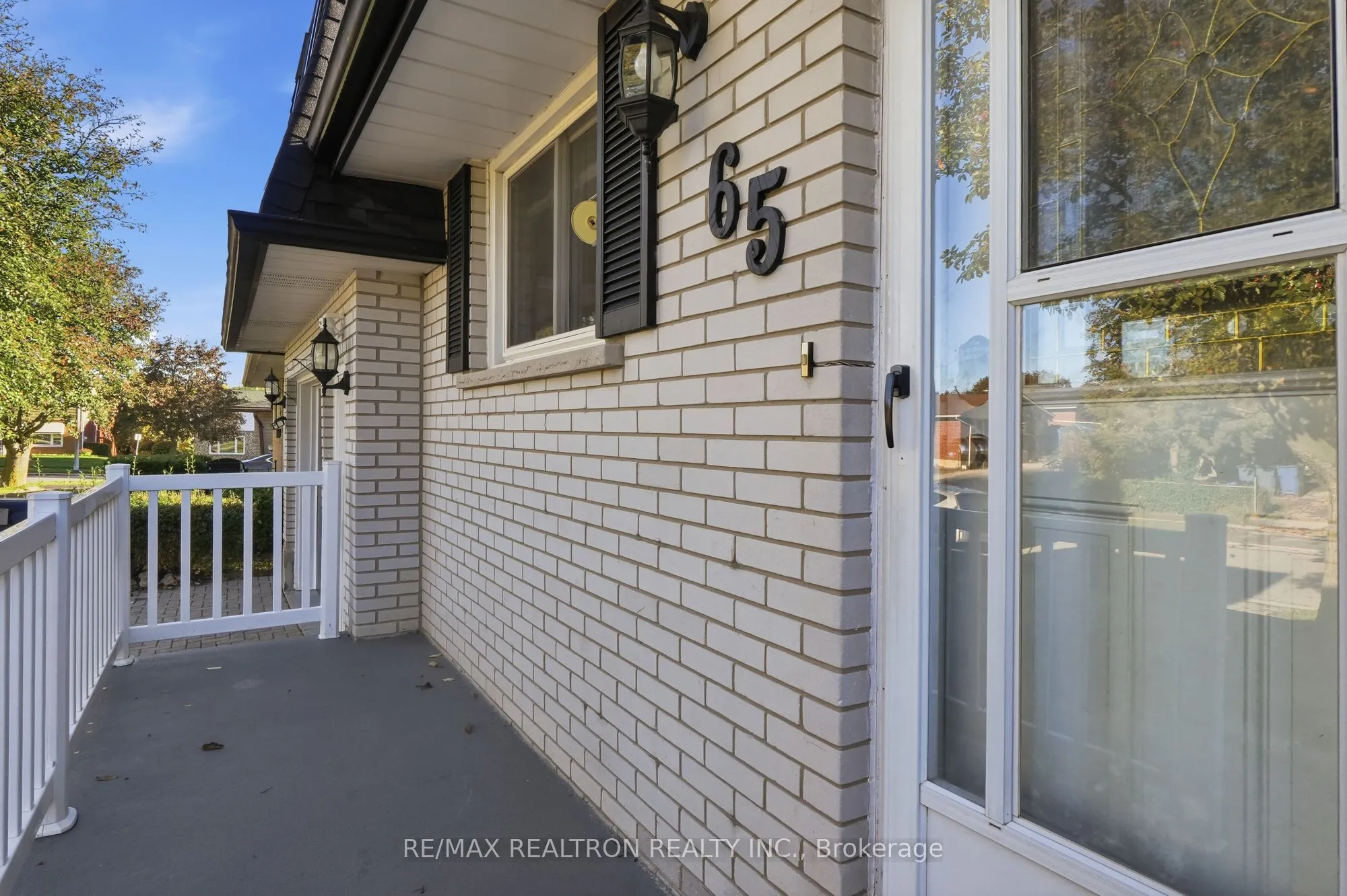 65 Mcilwraith Crescent