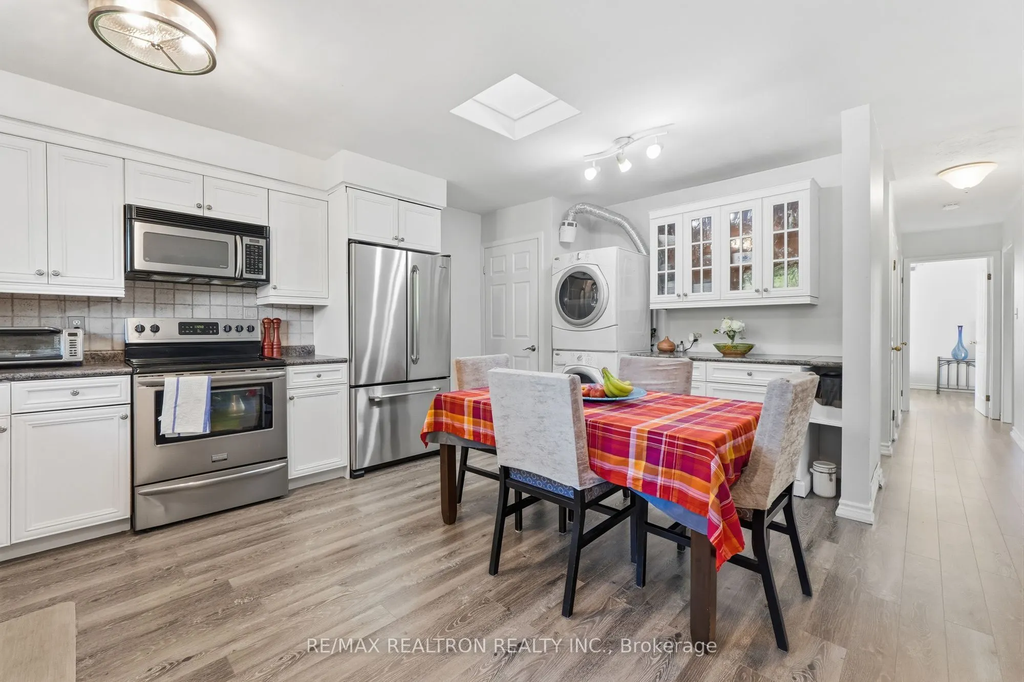 65 Mcilwraith Crescent