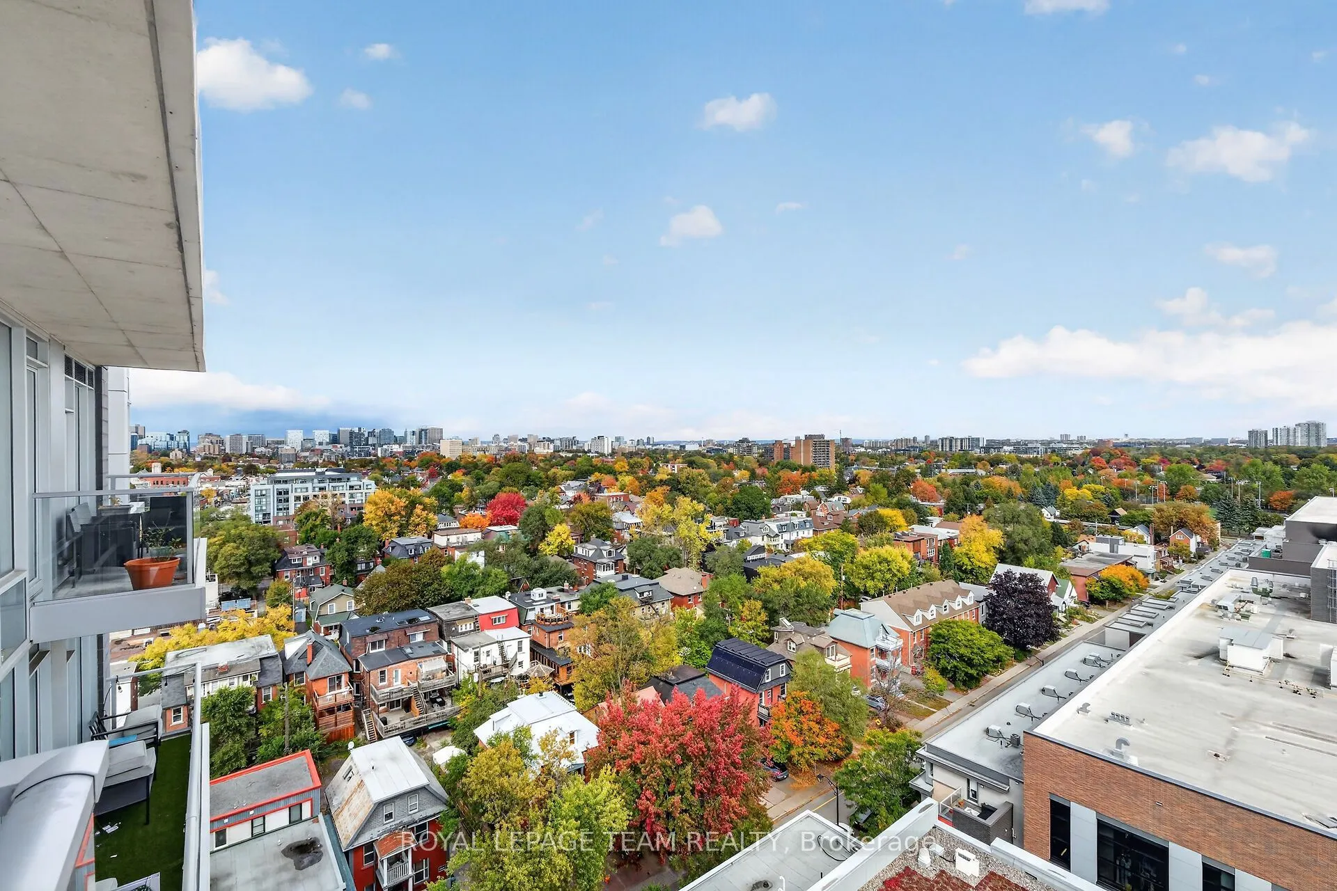 118 Holmwood Avenue #1102