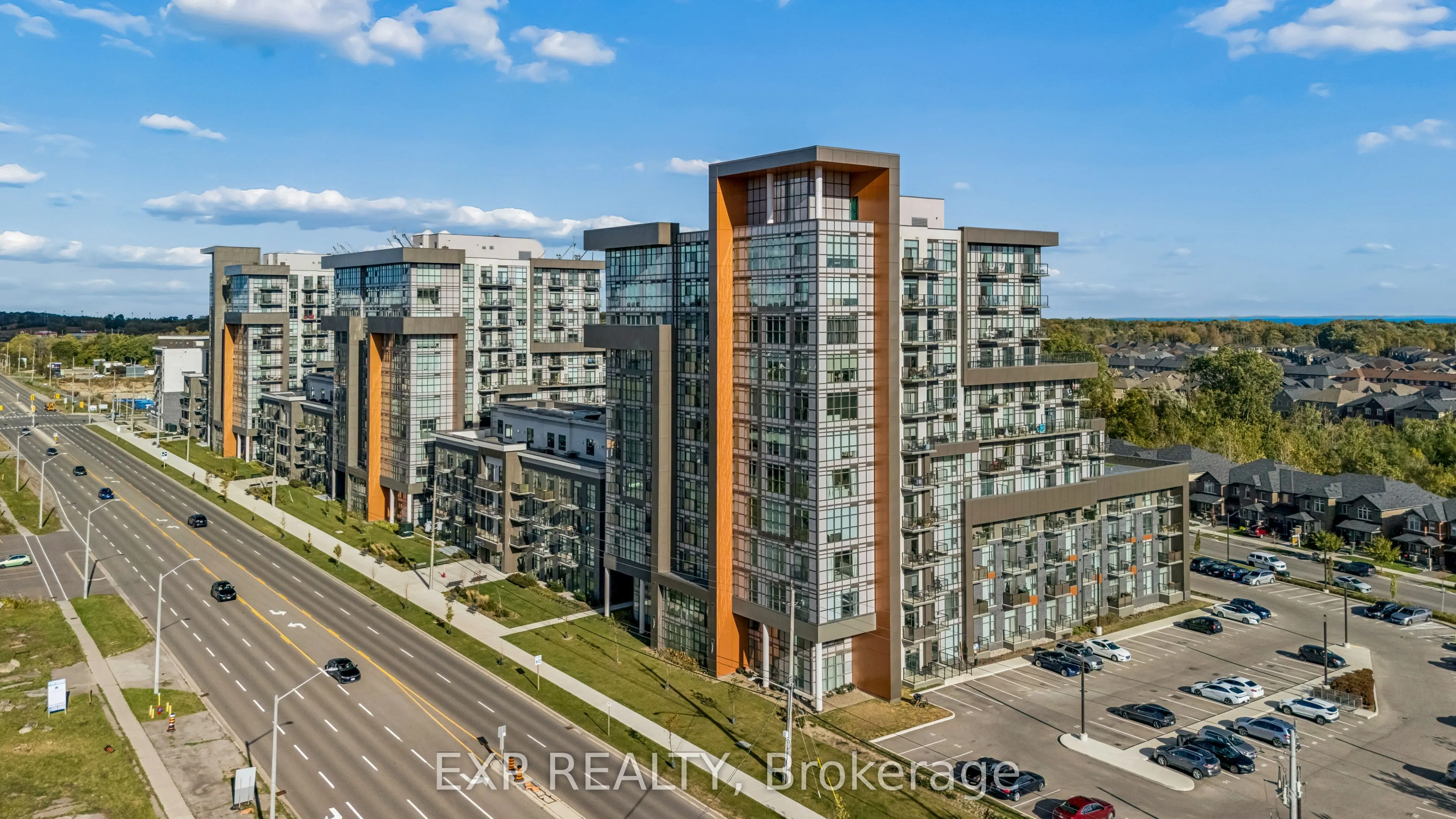 450 Dundas Street E #1005