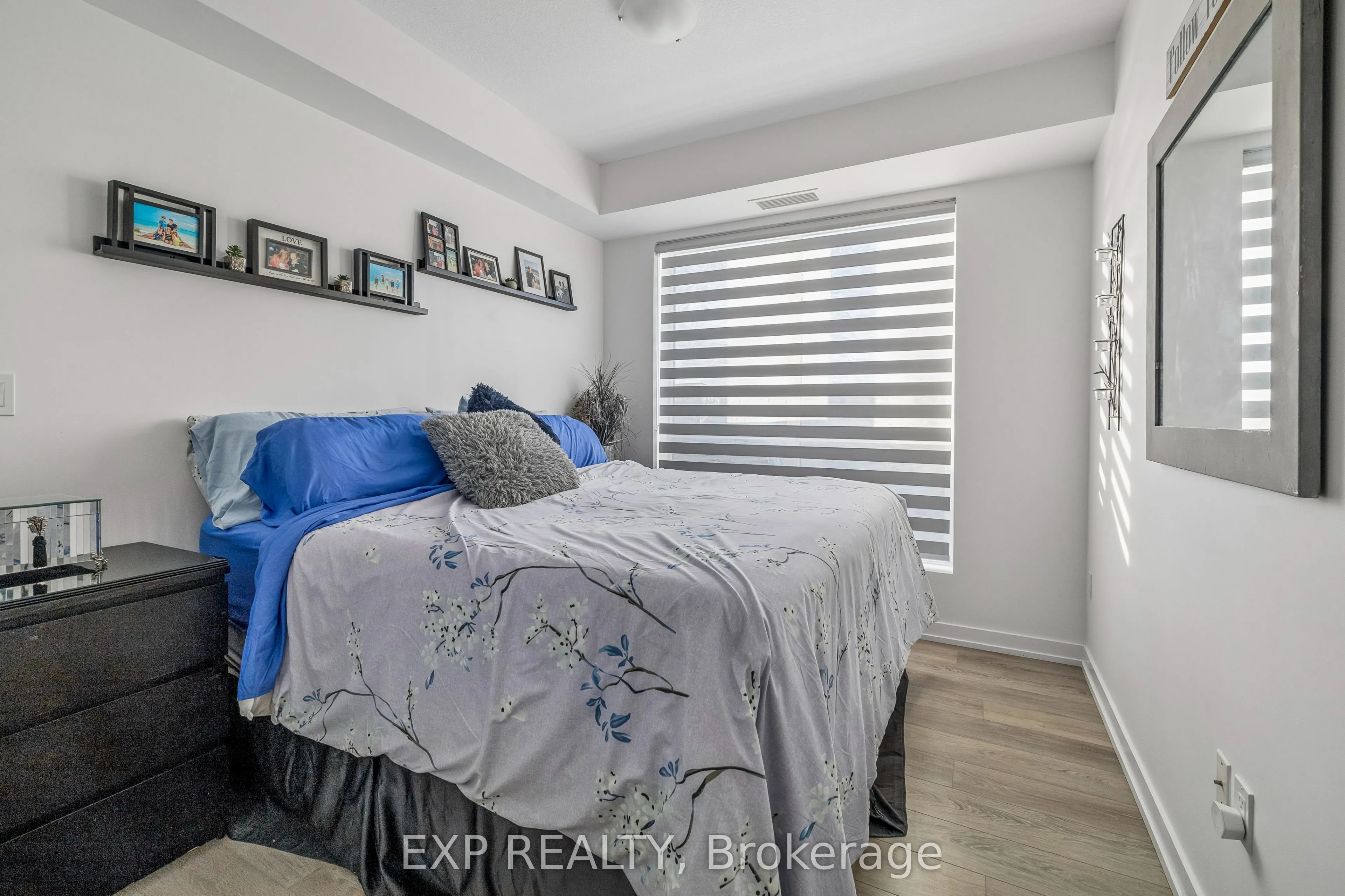 450 Dundas Street E #1005