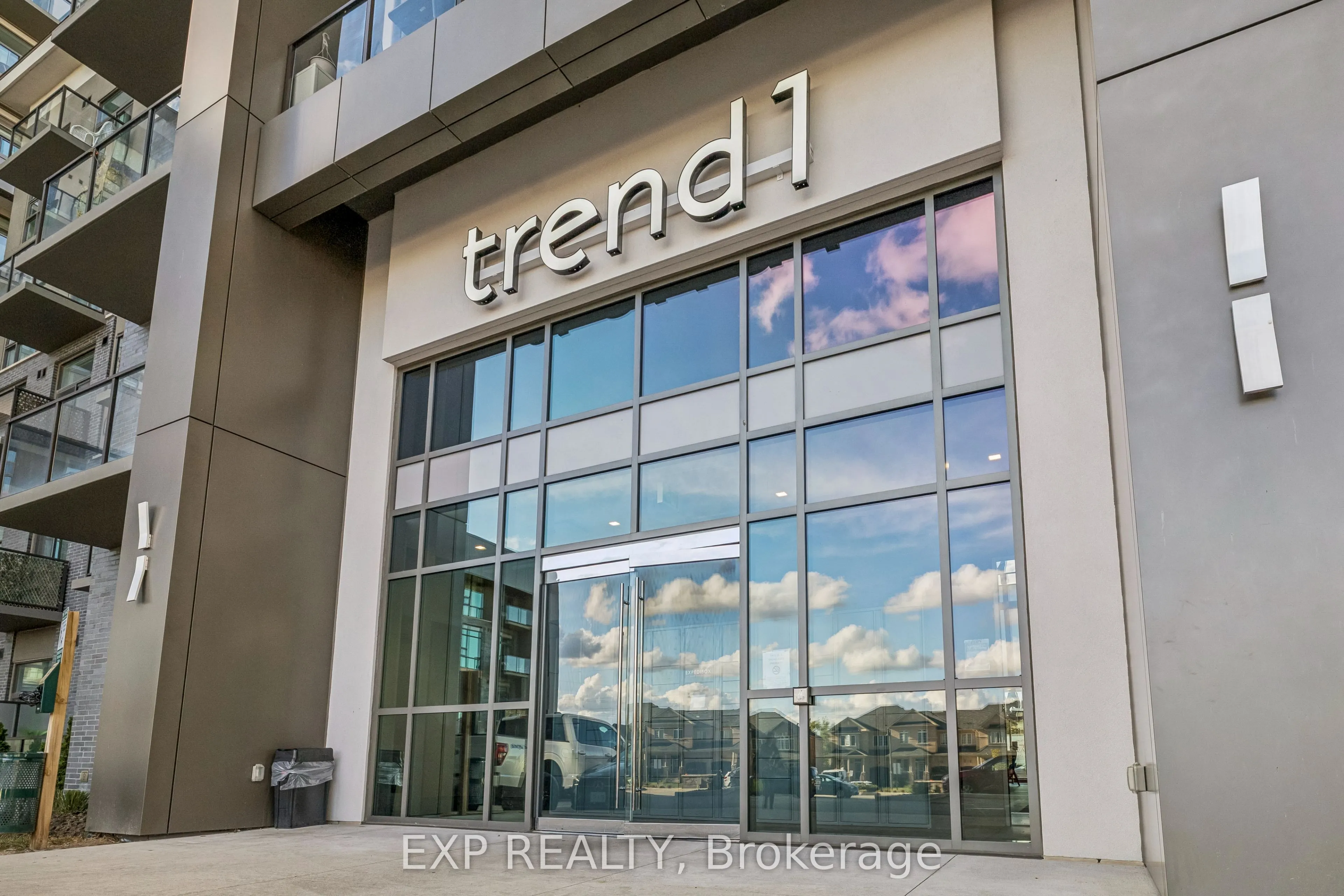 450 Dundas Street E #1005