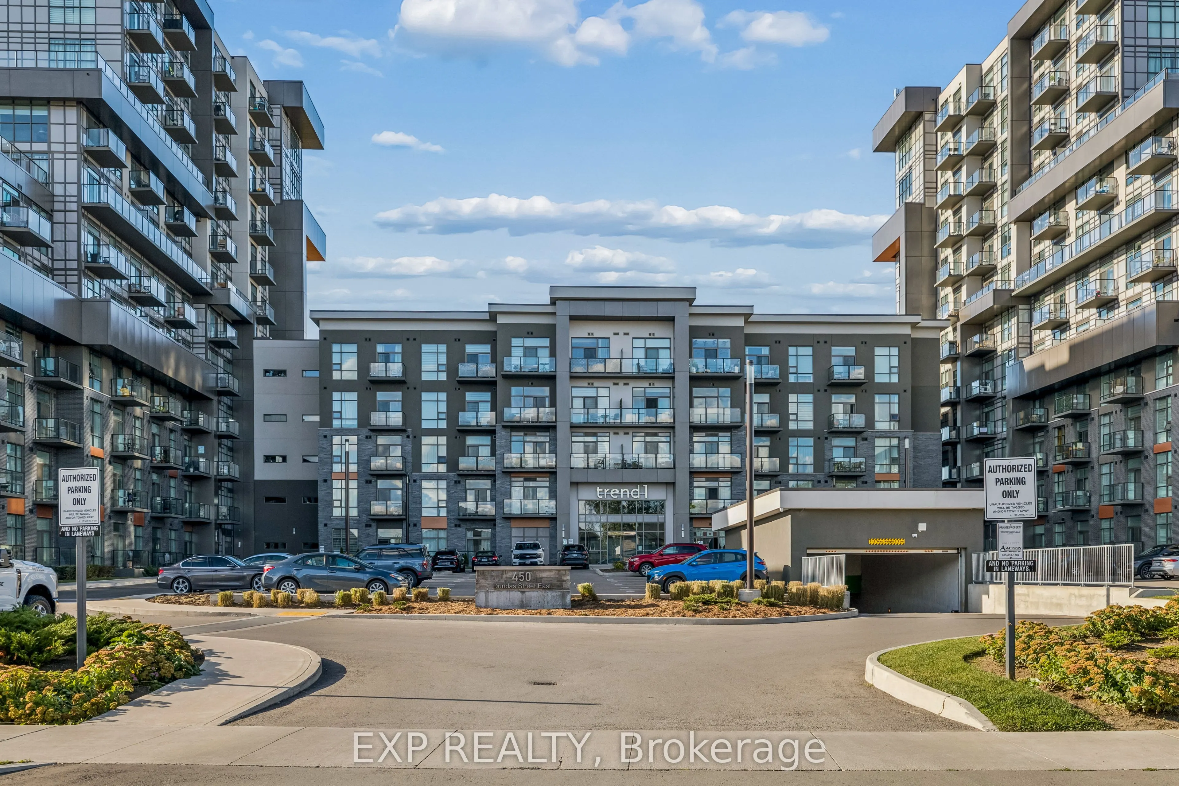 450 Dundas Street E #1005