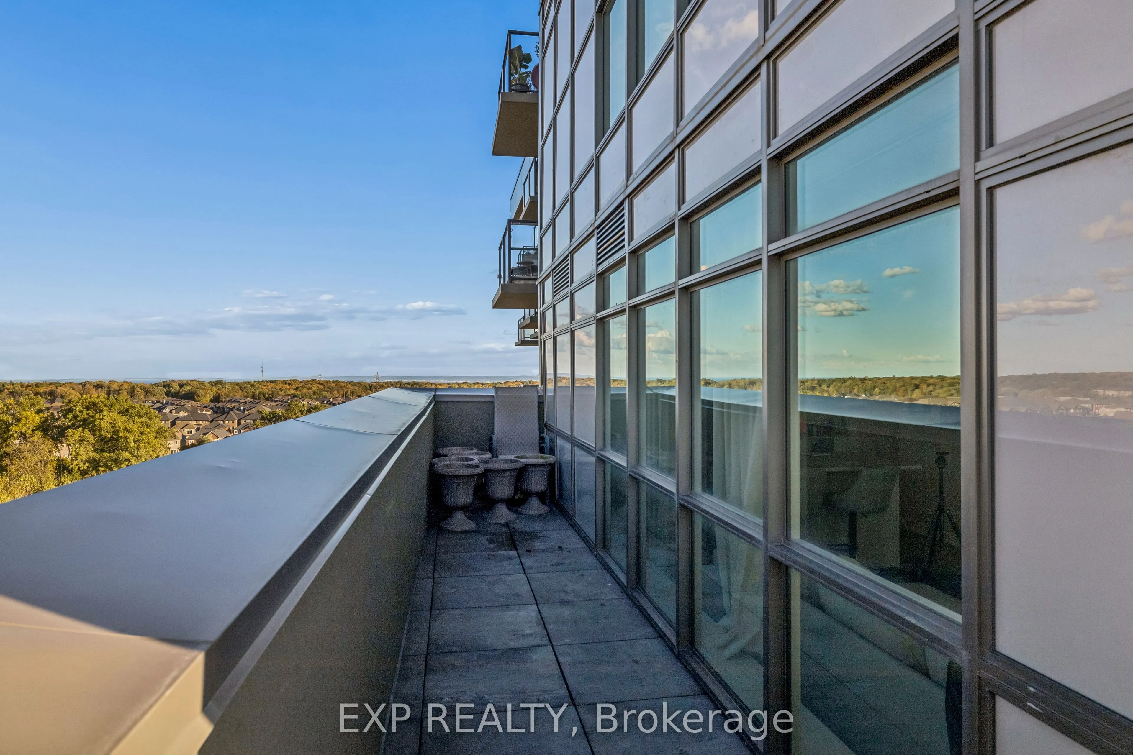 450 Dundas Street E #1005