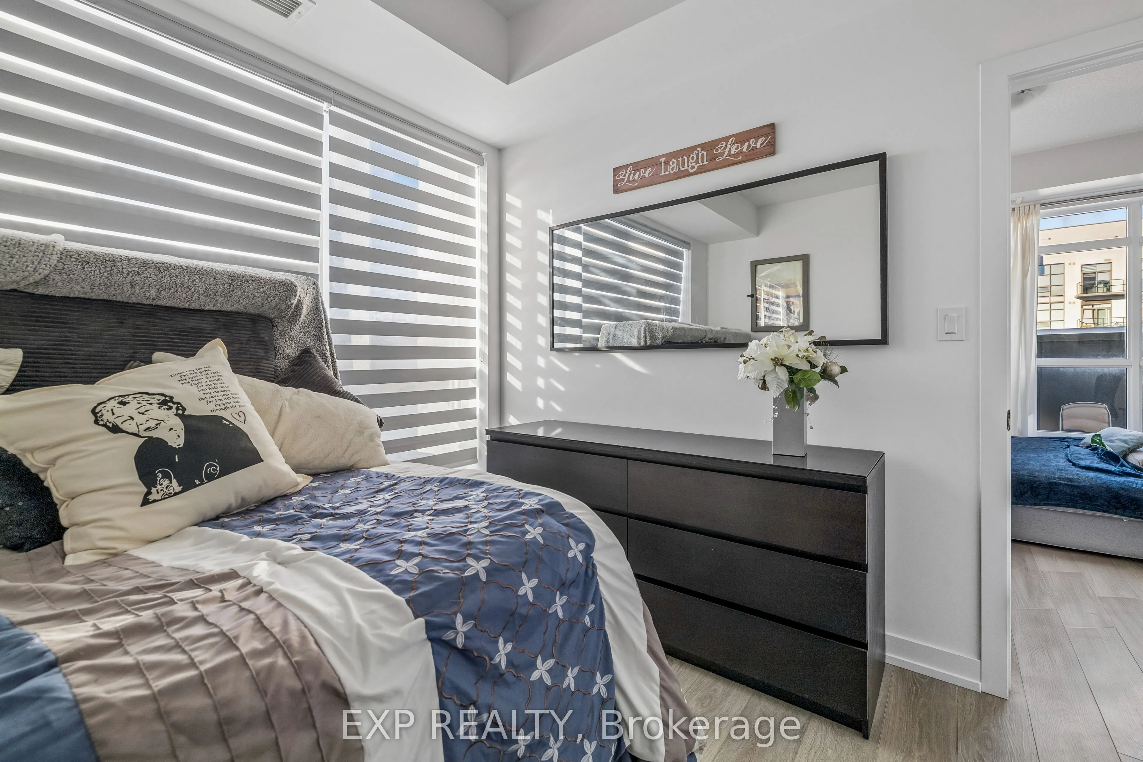 450 Dundas Street E #1005