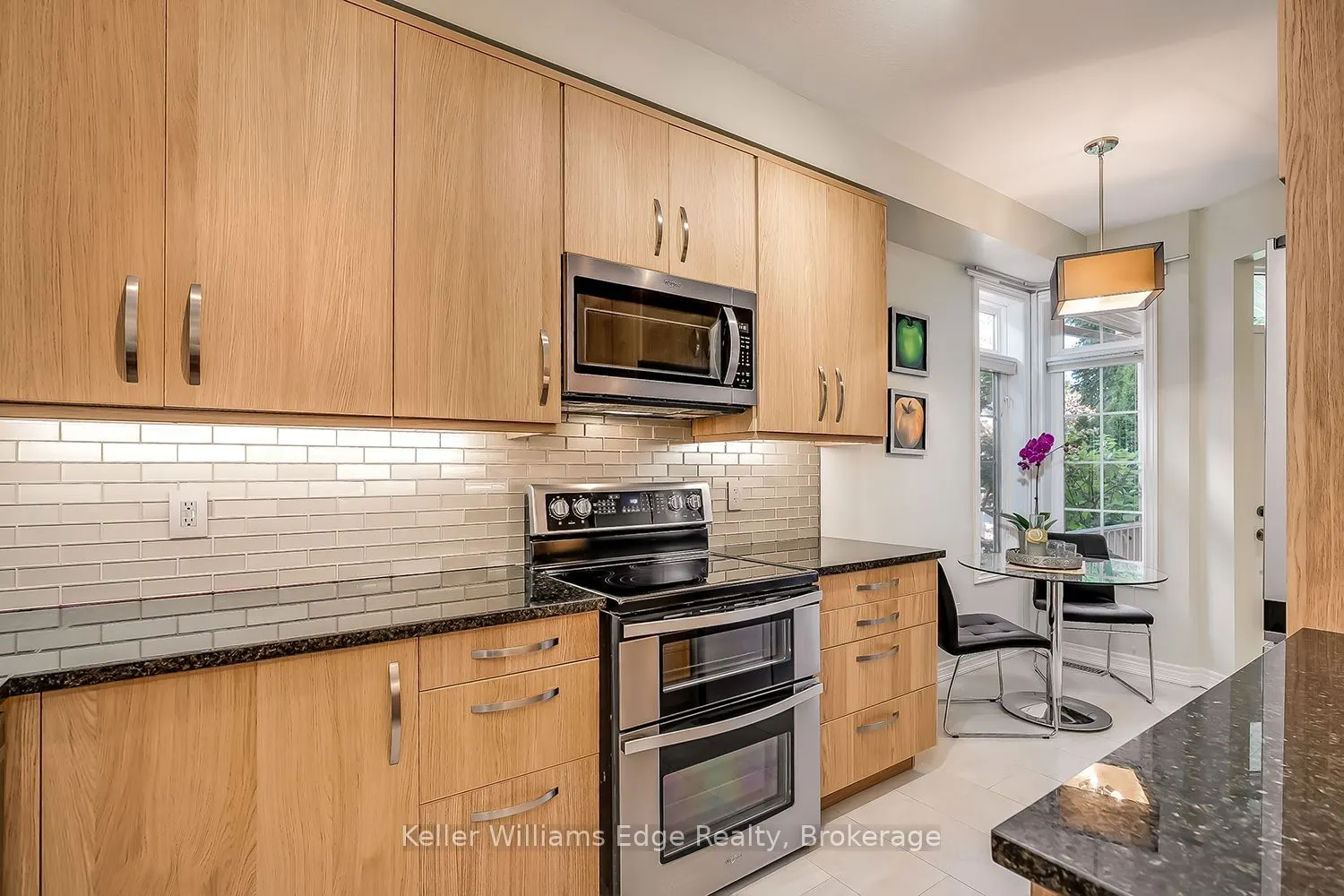46 Sunnycroft Court W