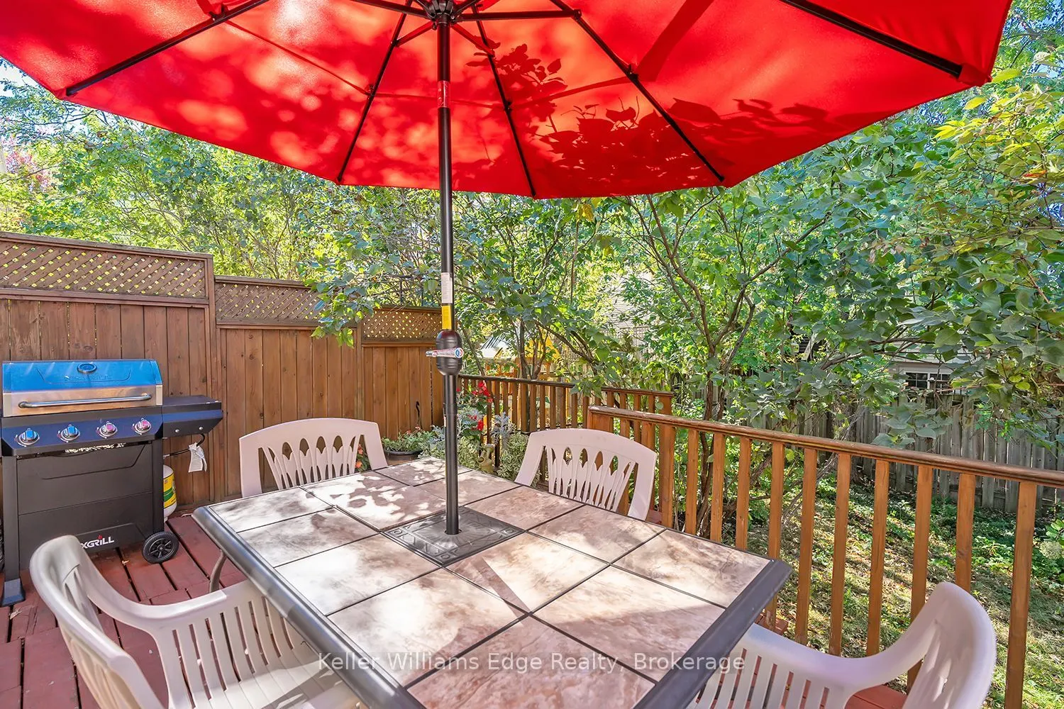 46 Sunnycroft Court W