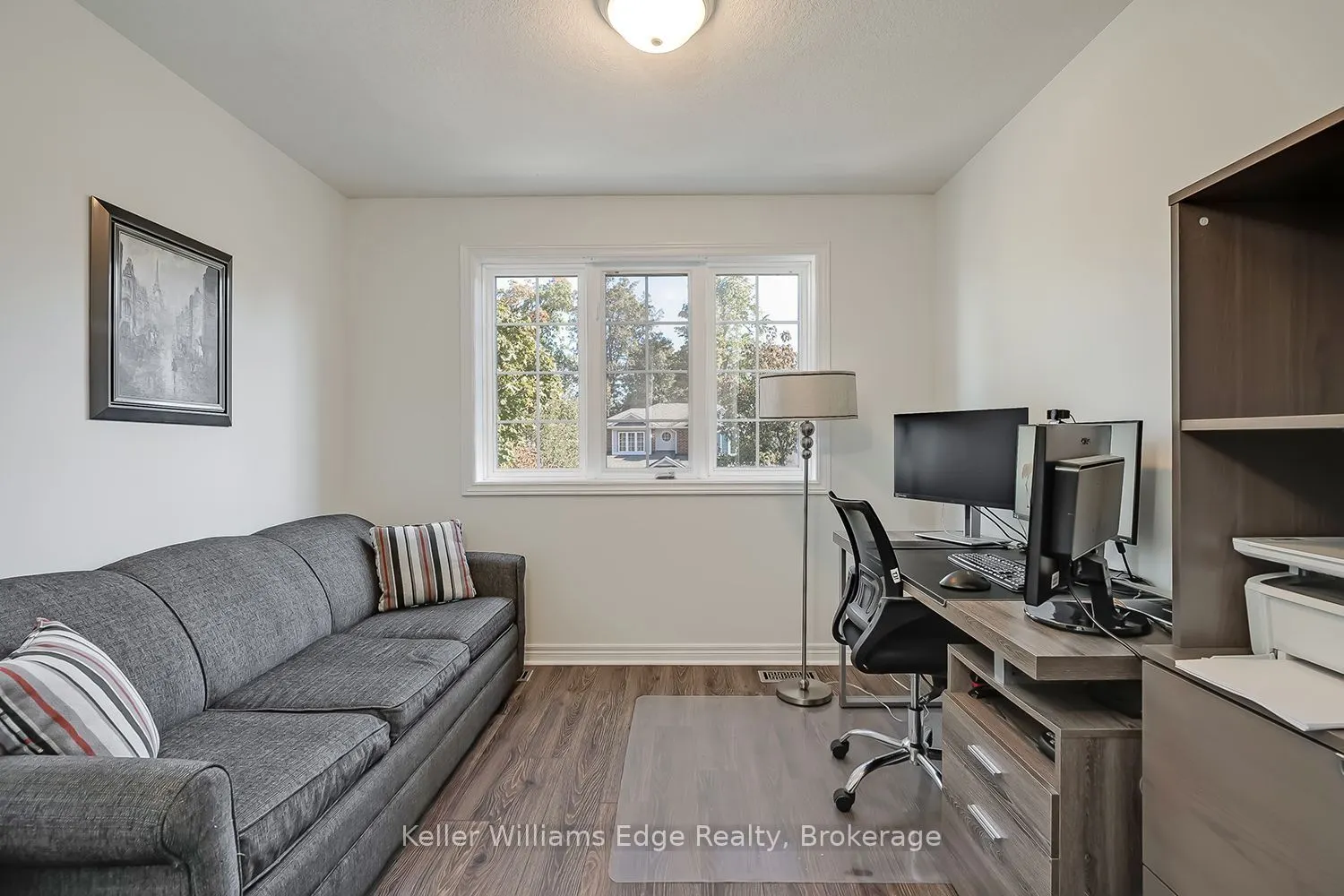 46 Sunnycroft Court W