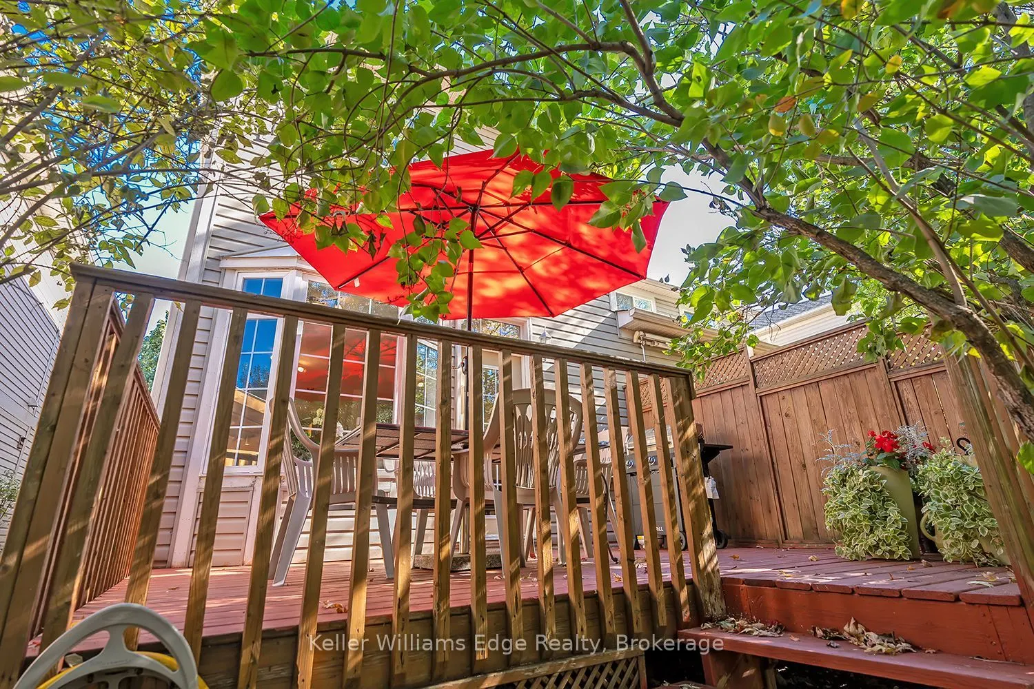 46 Sunnycroft Court W