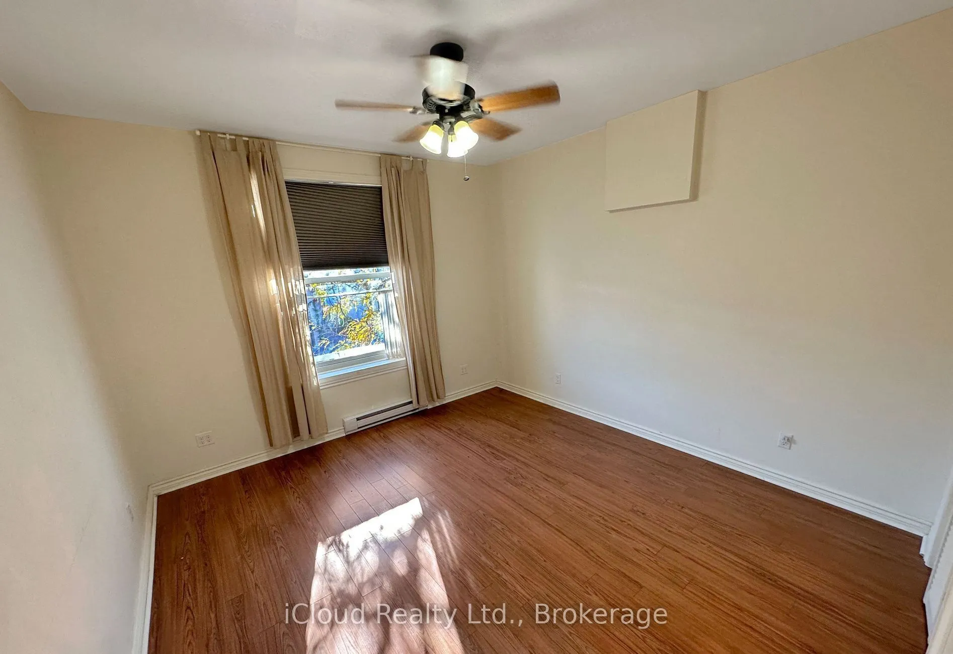 67 King Street W #1
