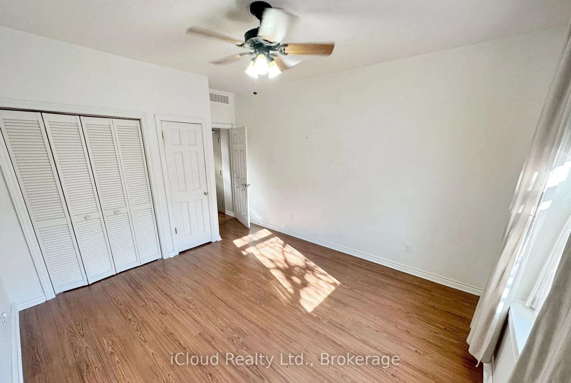 67 King Street W #1