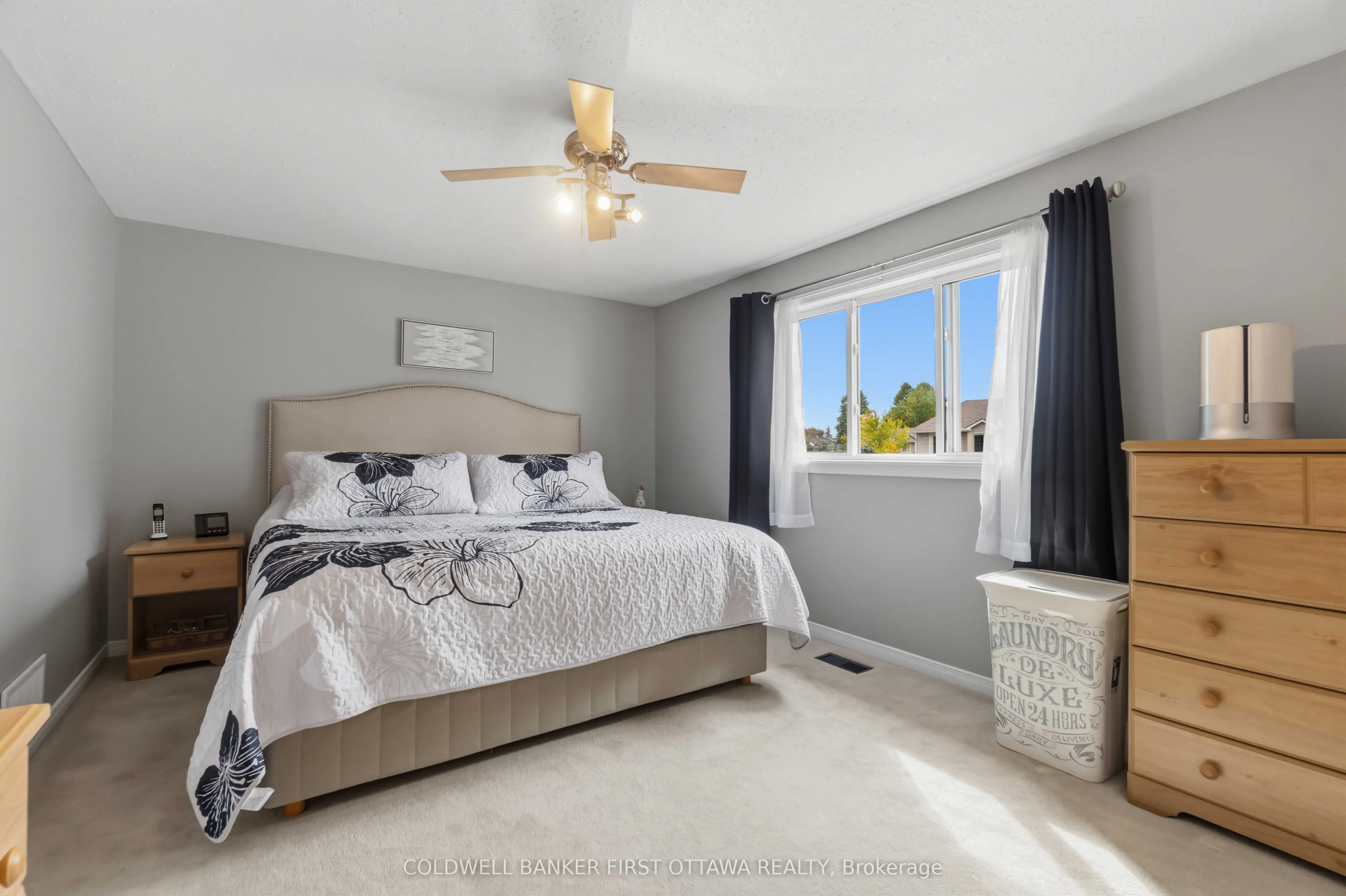 593 Canotia Place #70