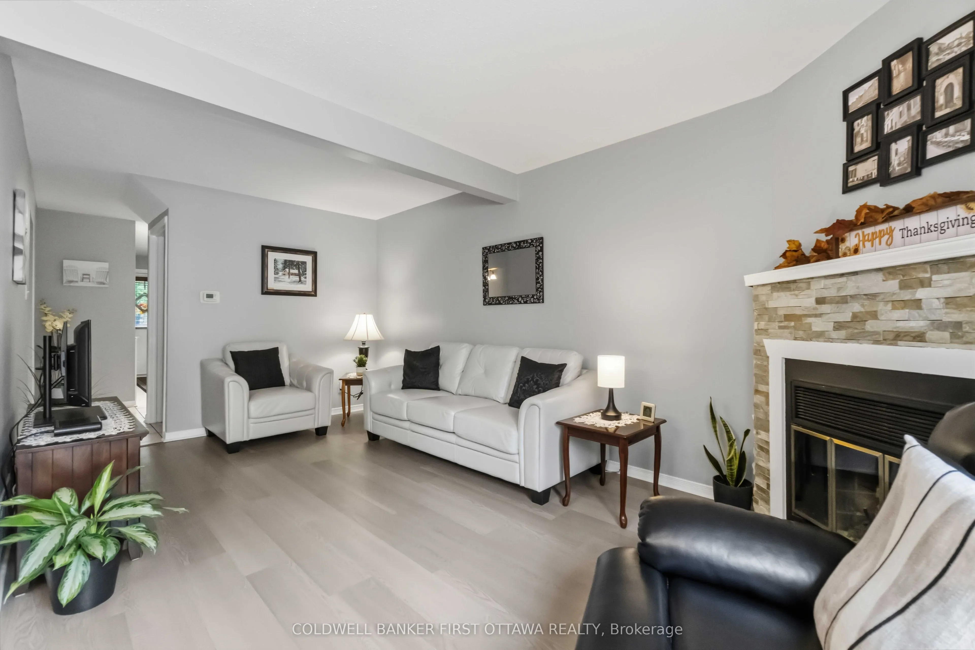 593 Canotia Place #70