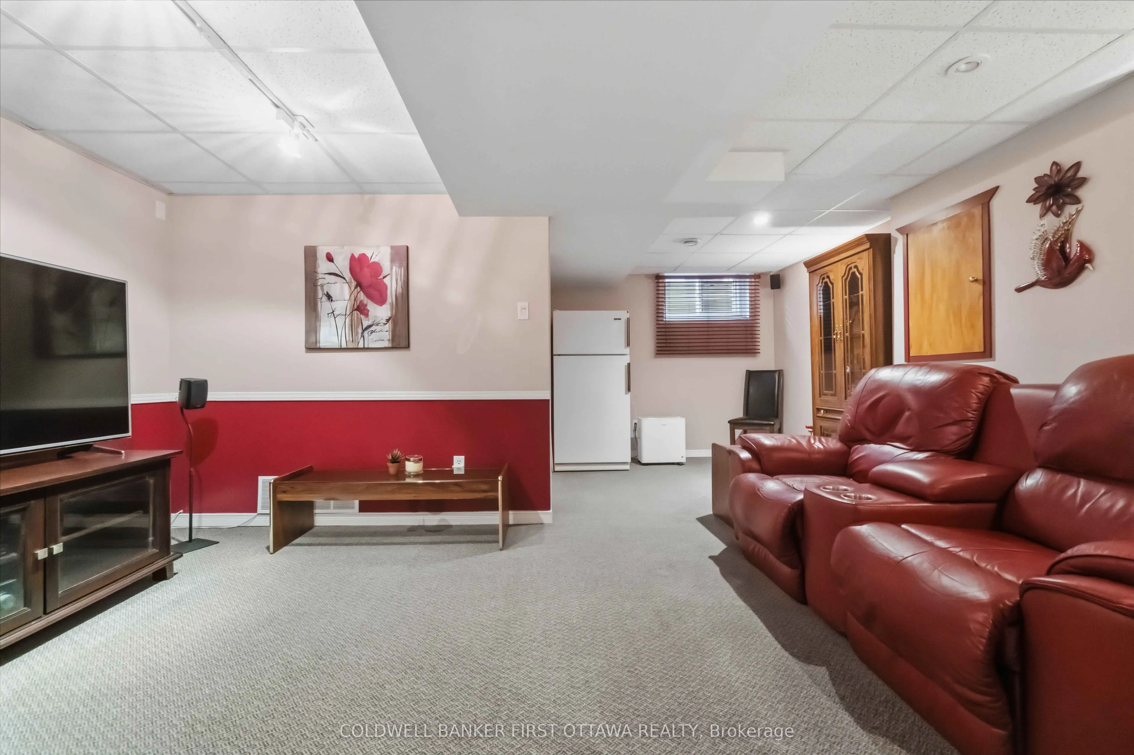 593 Canotia Place #70