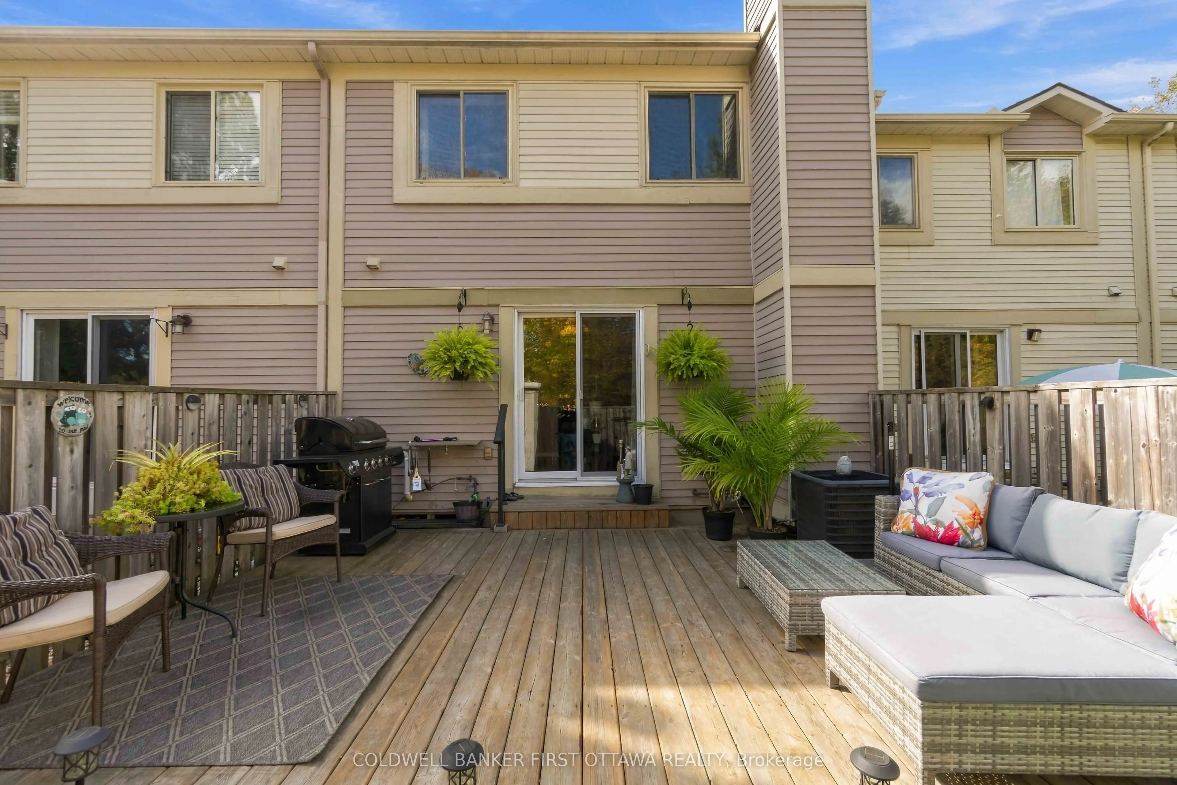 593 Canotia Place #70