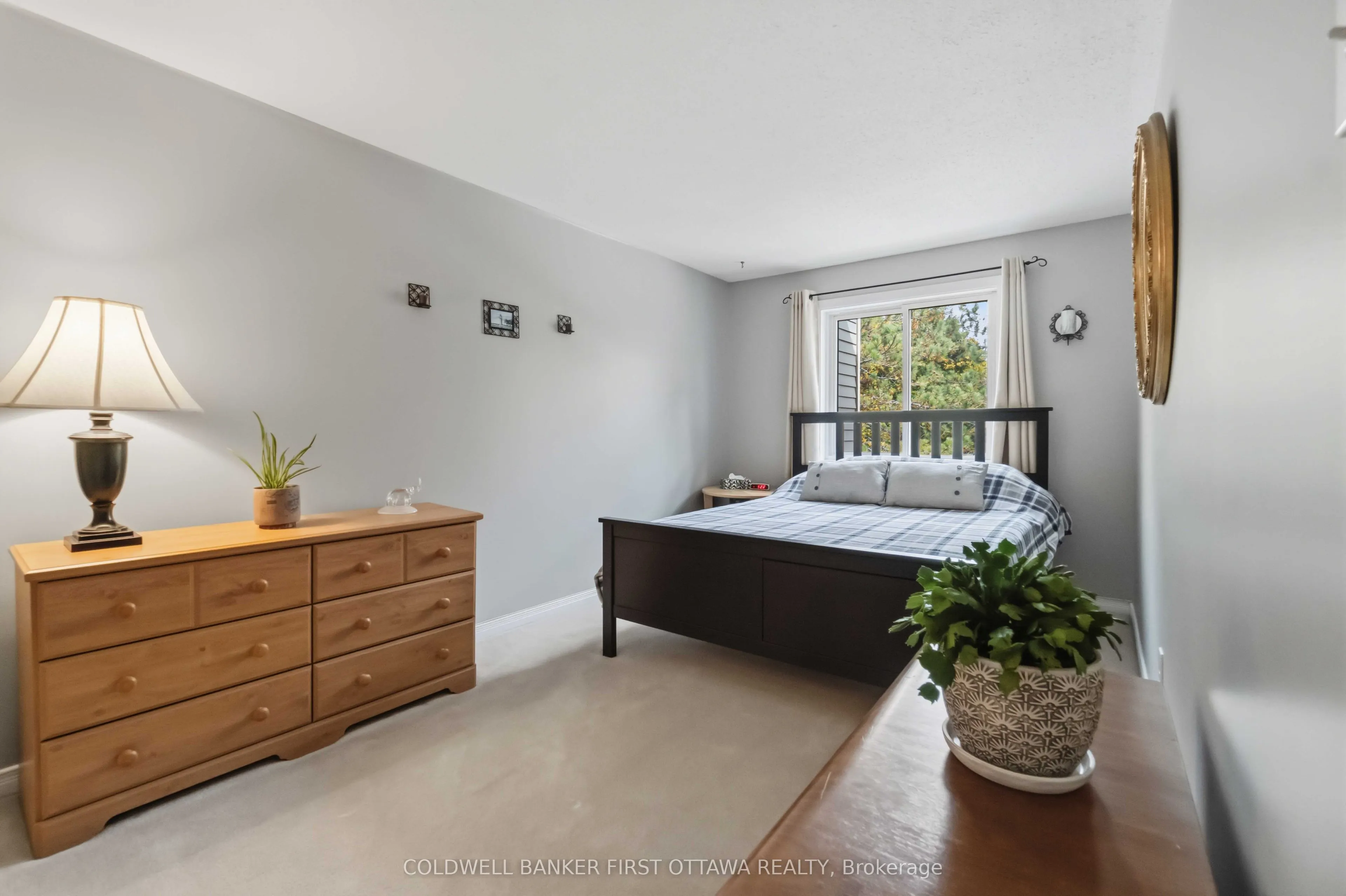 593 Canotia Place #70