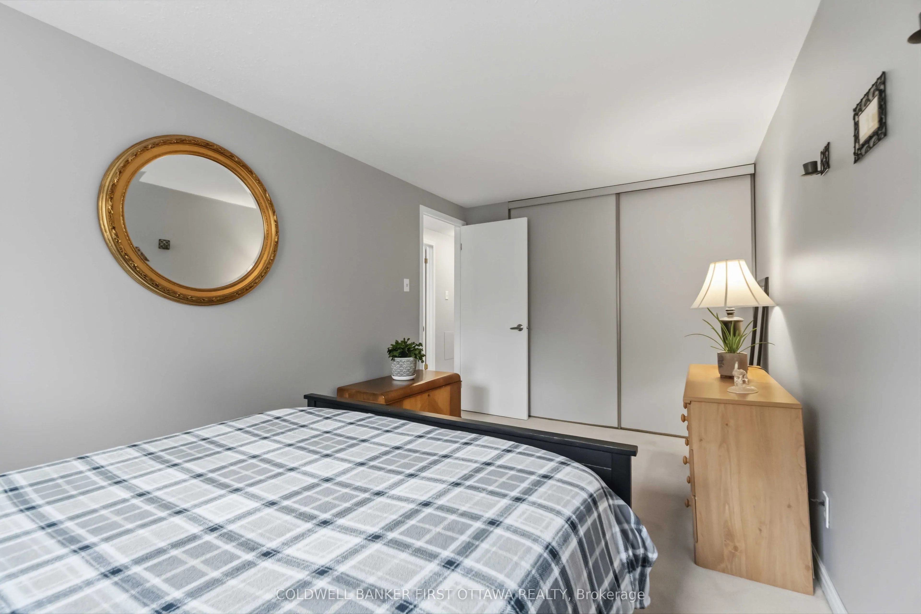 593 Canotia Place #70