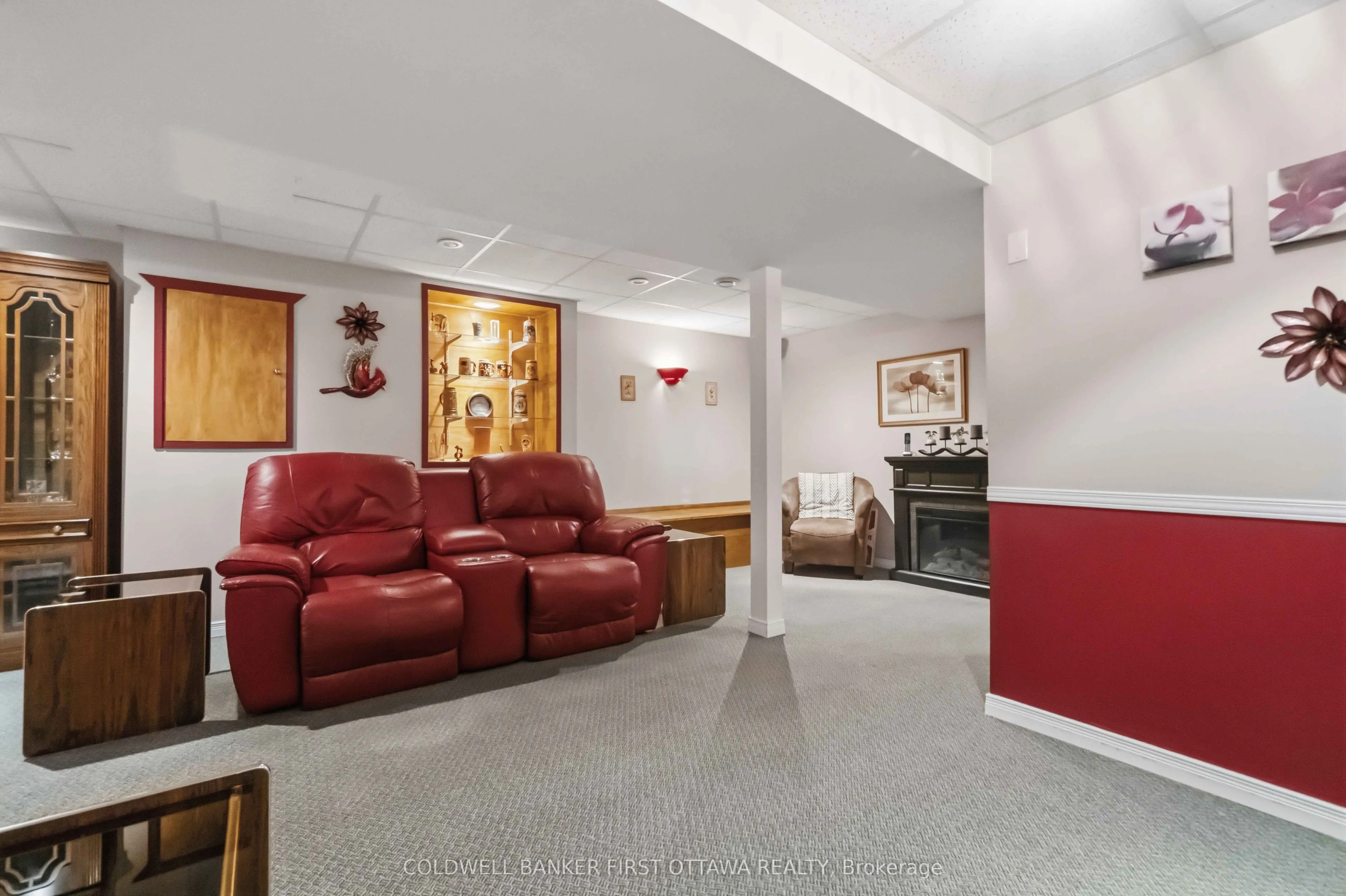 593 Canotia Place #70