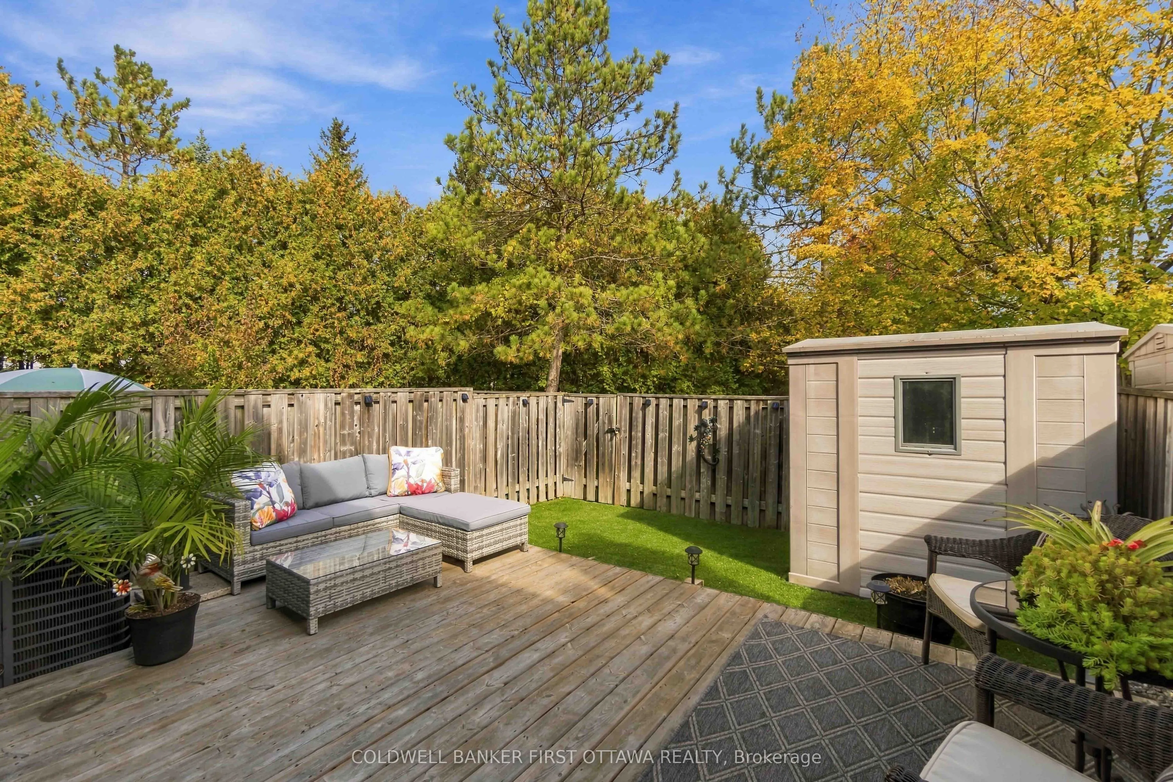 593 Canotia Place #70