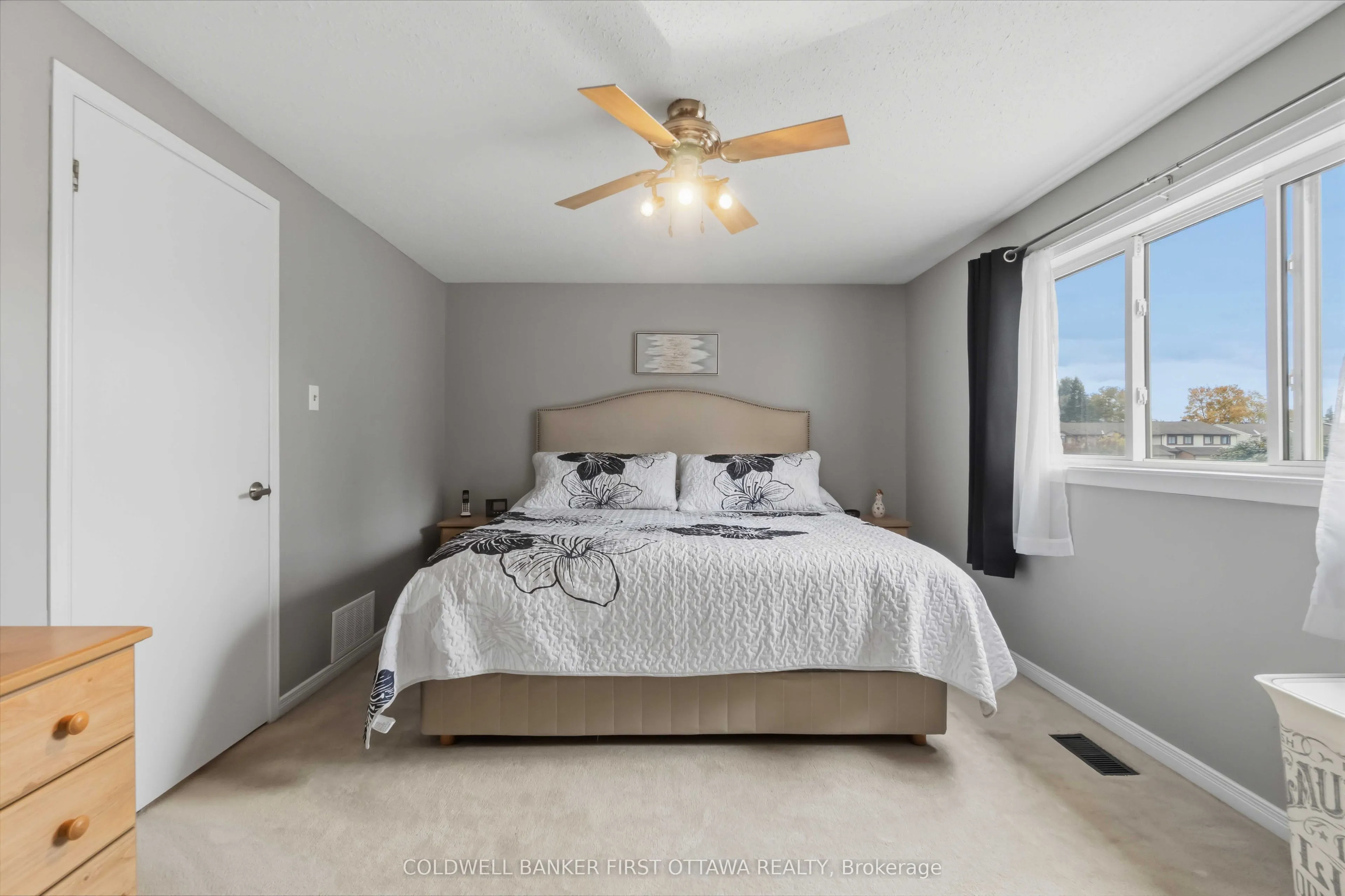 593 Canotia Place #70
