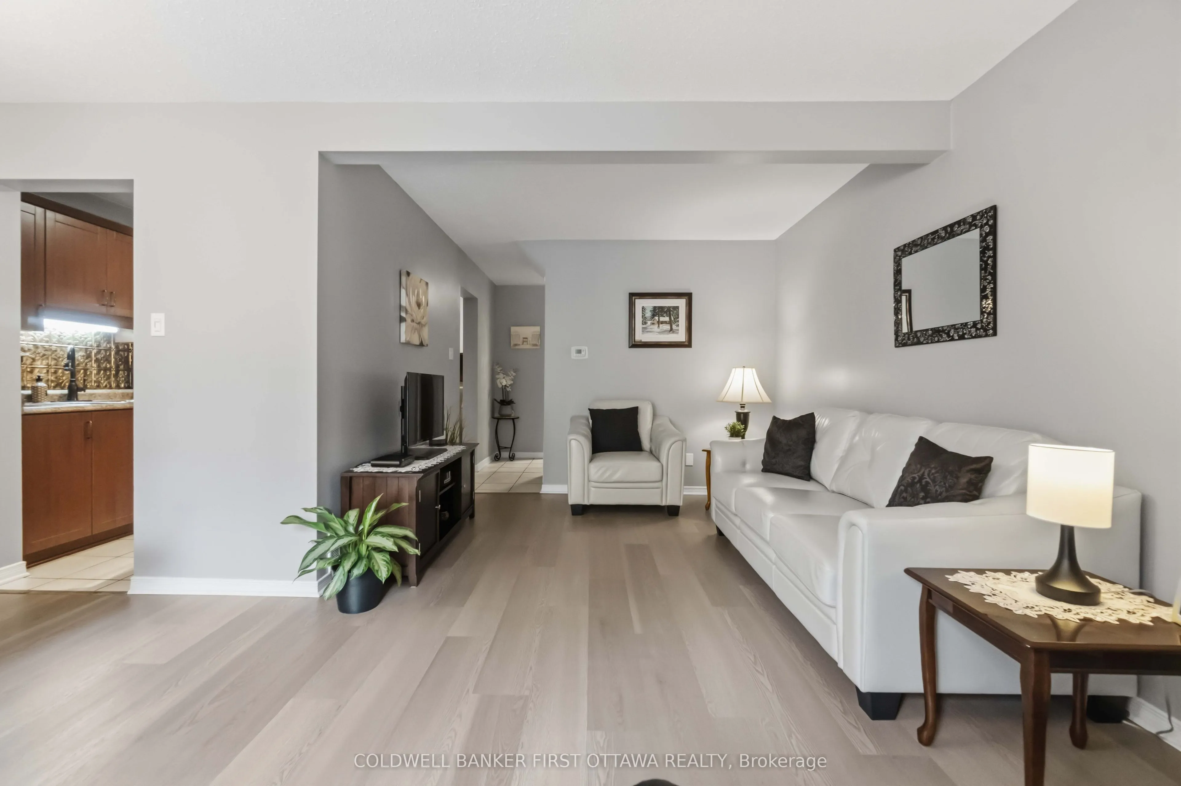 593 Canotia Place #70