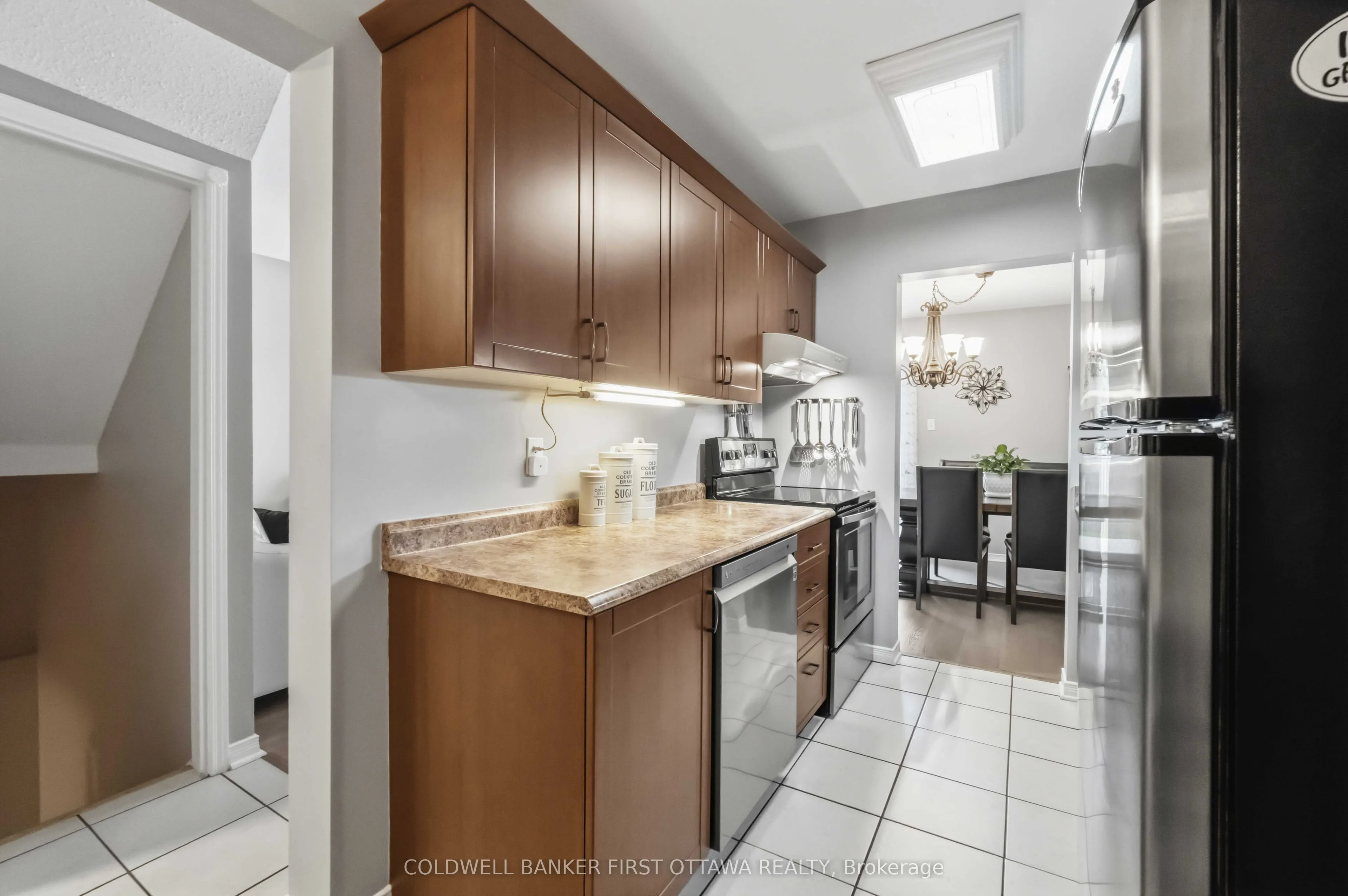 593 Canotia Place #70