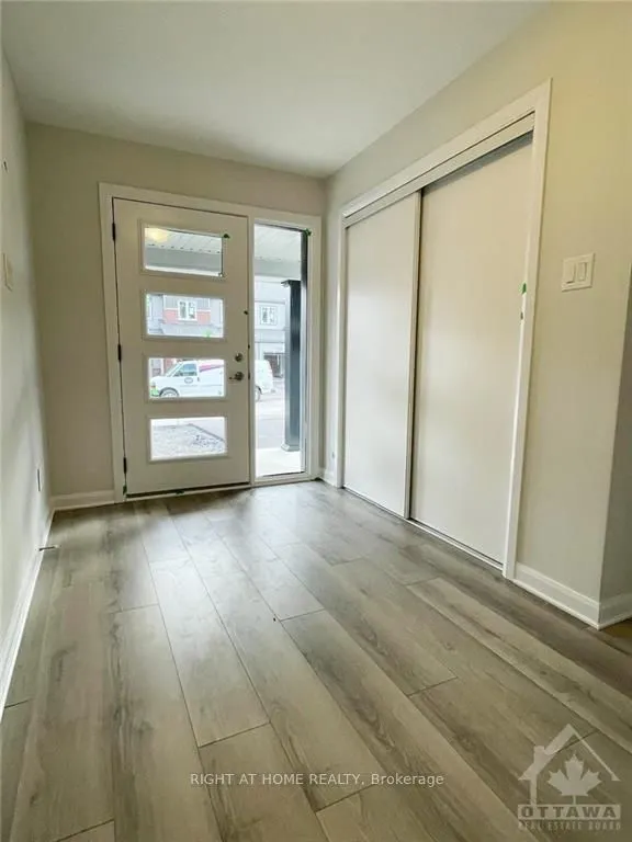 278 ELSIE MACGILL Walk