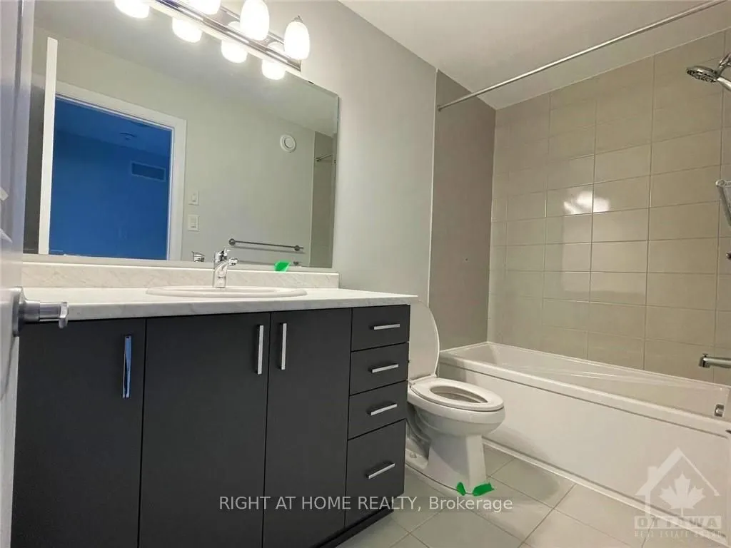 278 ELSIE MACGILL Walk