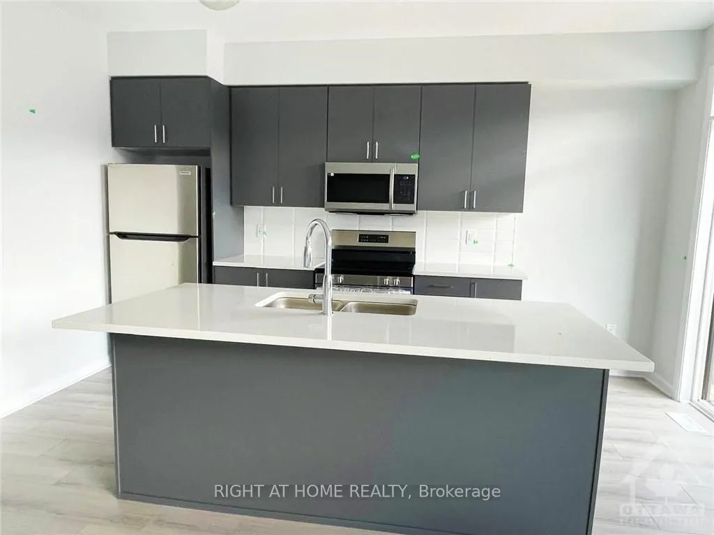 278 ELSIE MACGILL Walk
