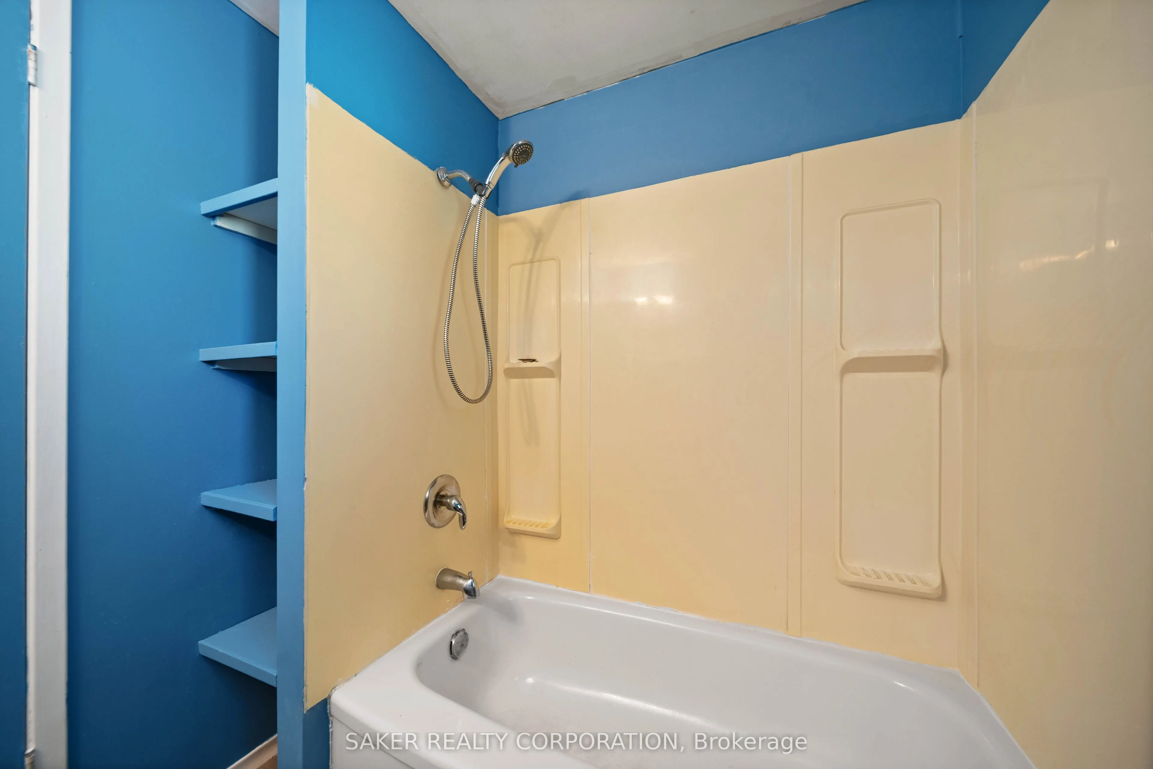 72 Inverary Road