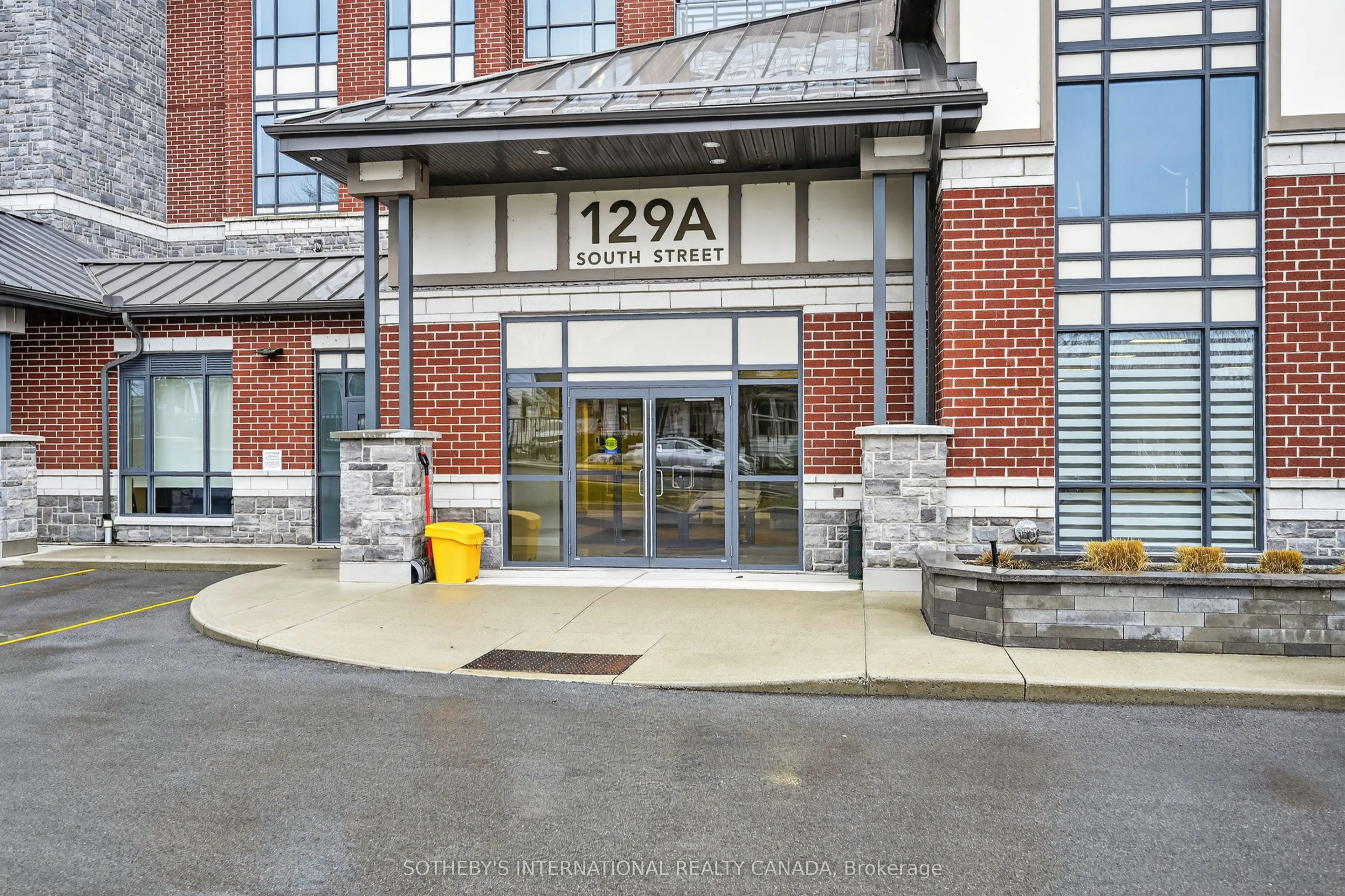129A South Street #406