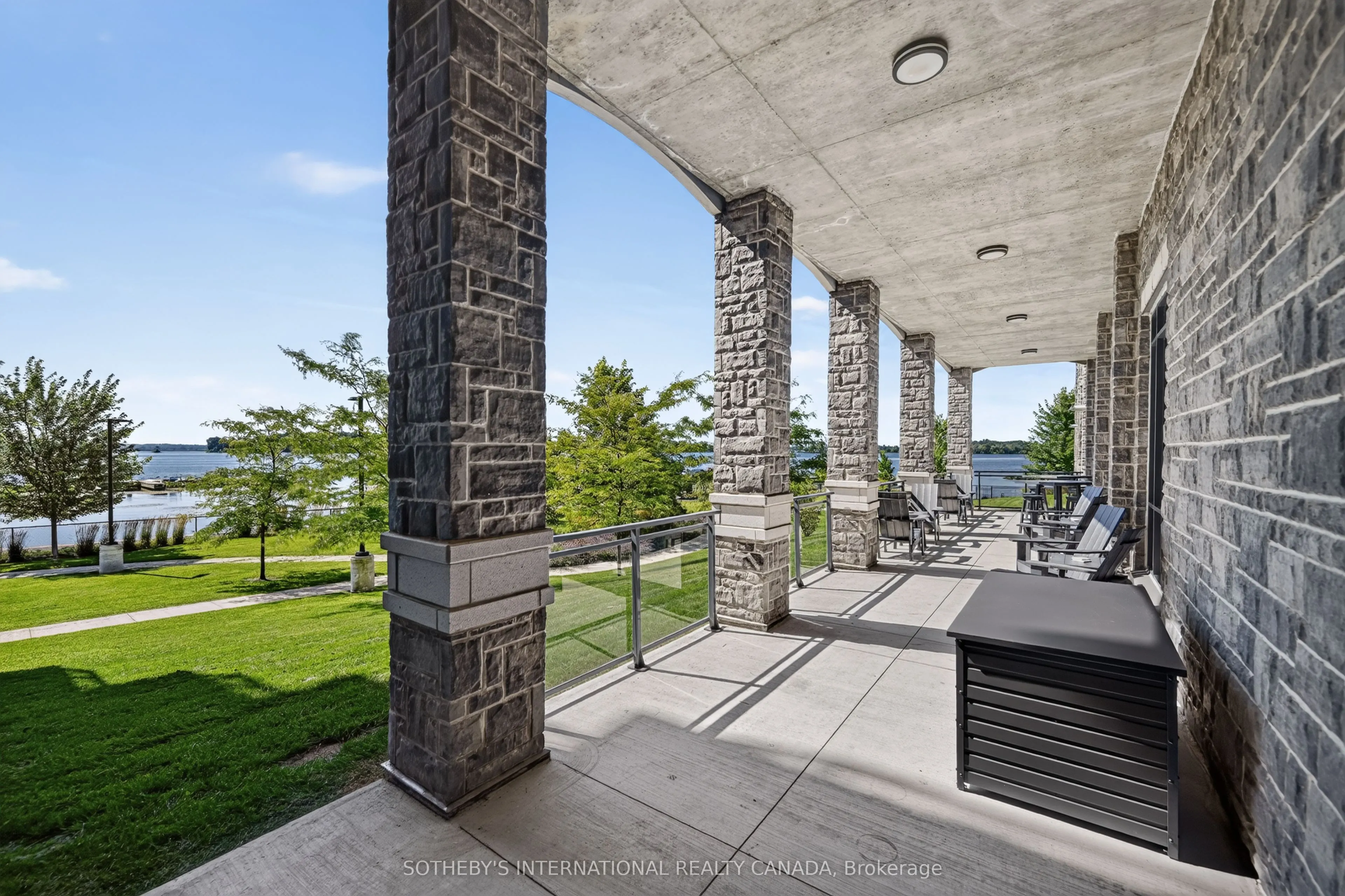 129A South Street #406