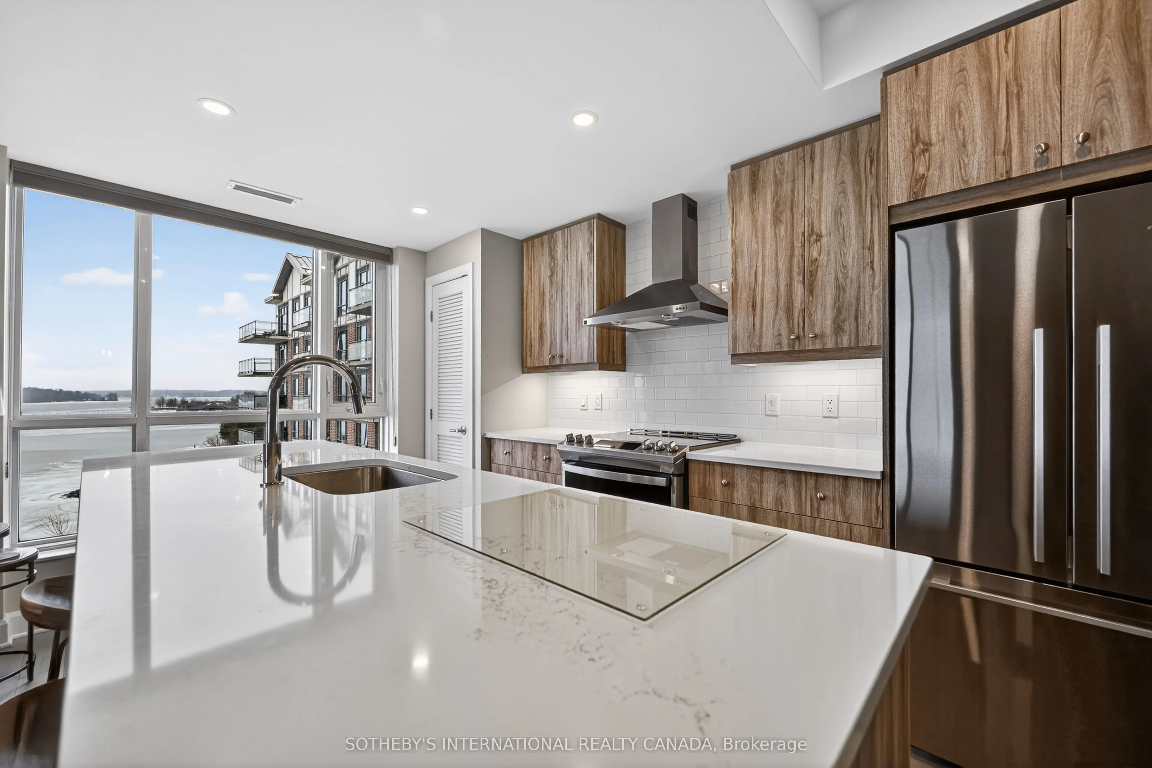 129A South Street #406
