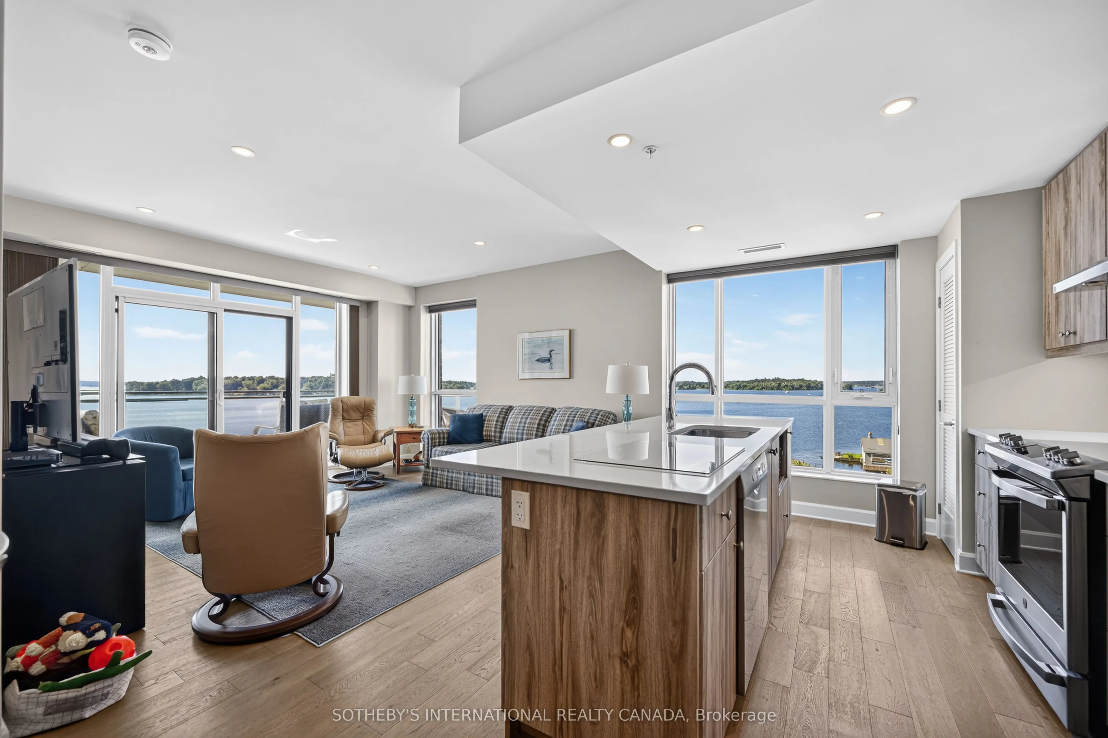 129A South Street #406