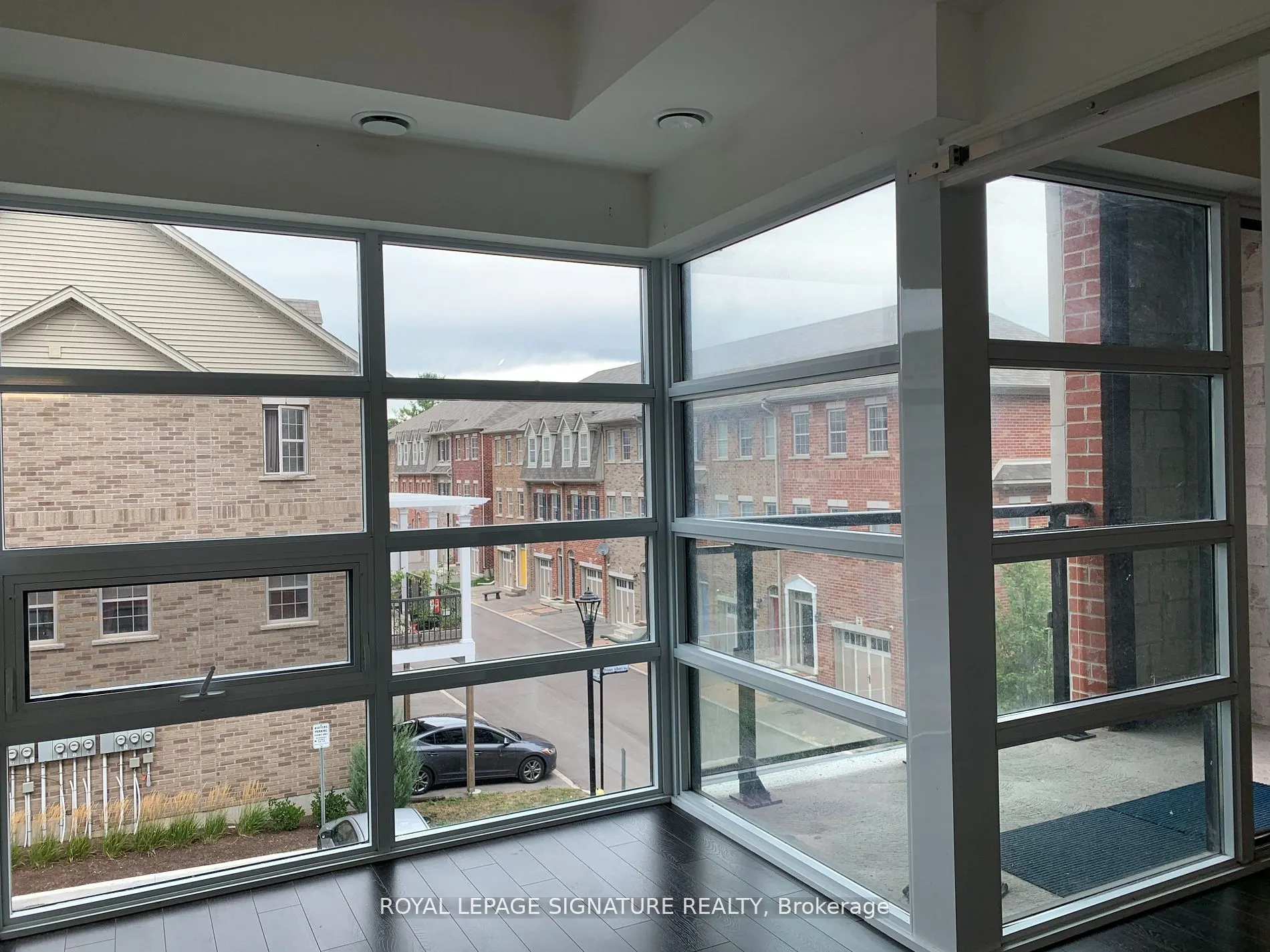 15 Prince Albert Boulevard #307