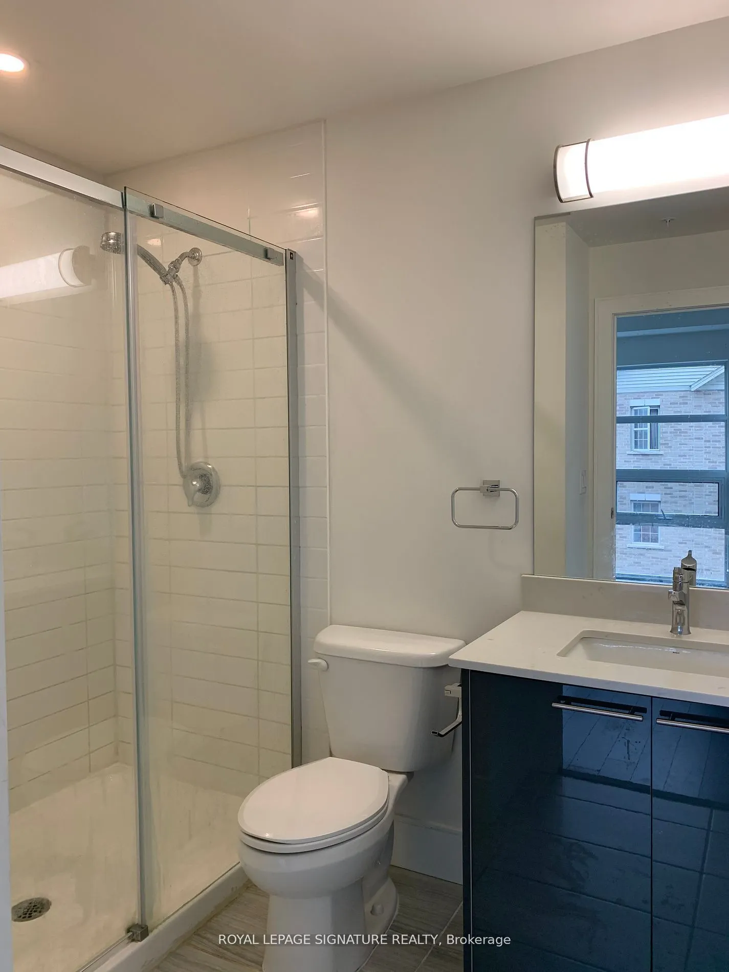 15 Prince Albert Boulevard #307