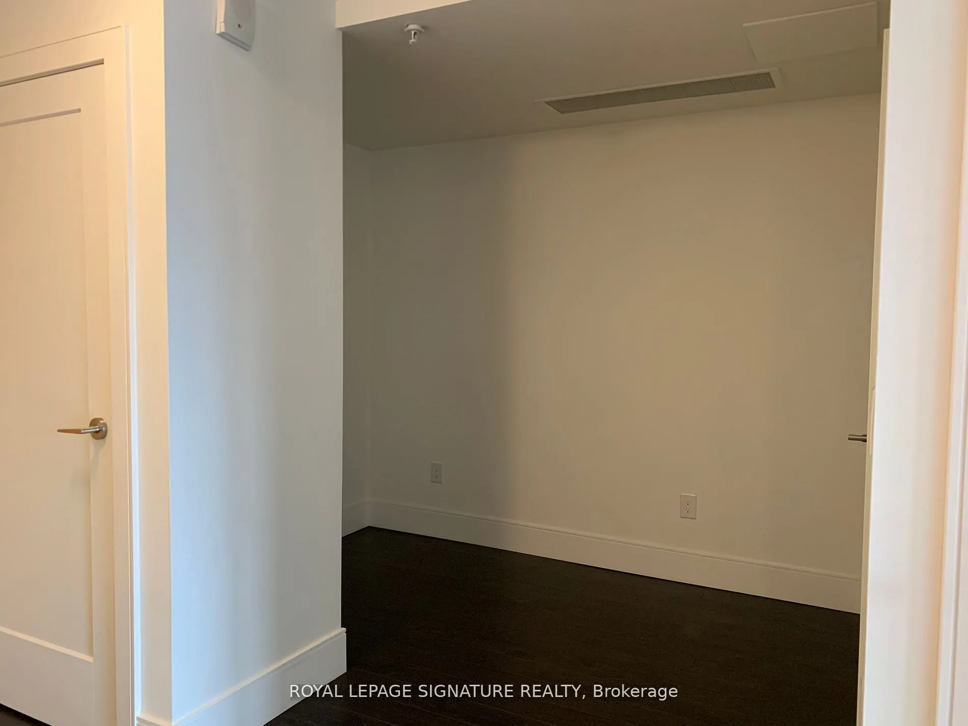 15 Prince Albert Boulevard #307