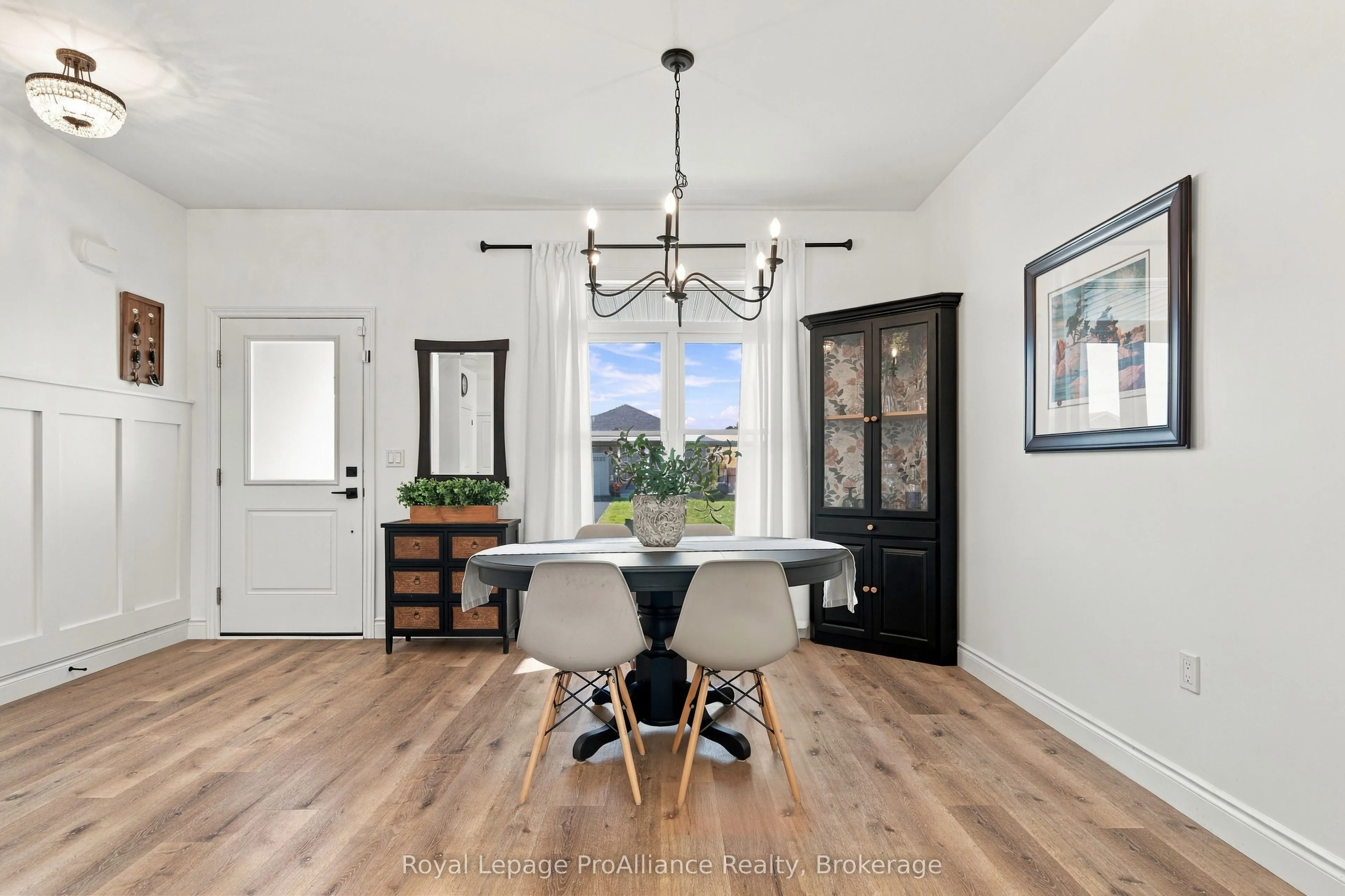 28 Aberdeen Street W