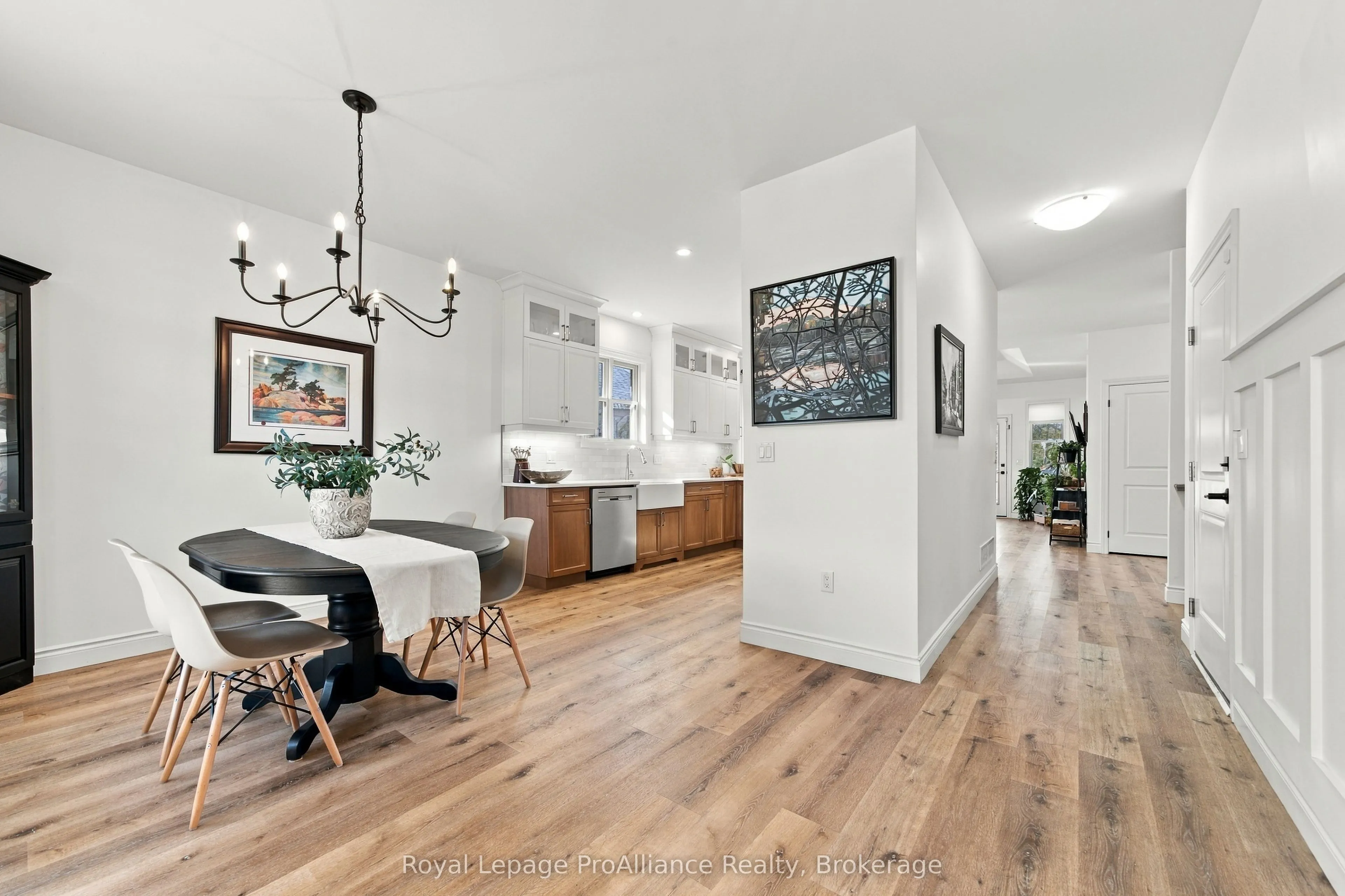 28 Aberdeen Street W