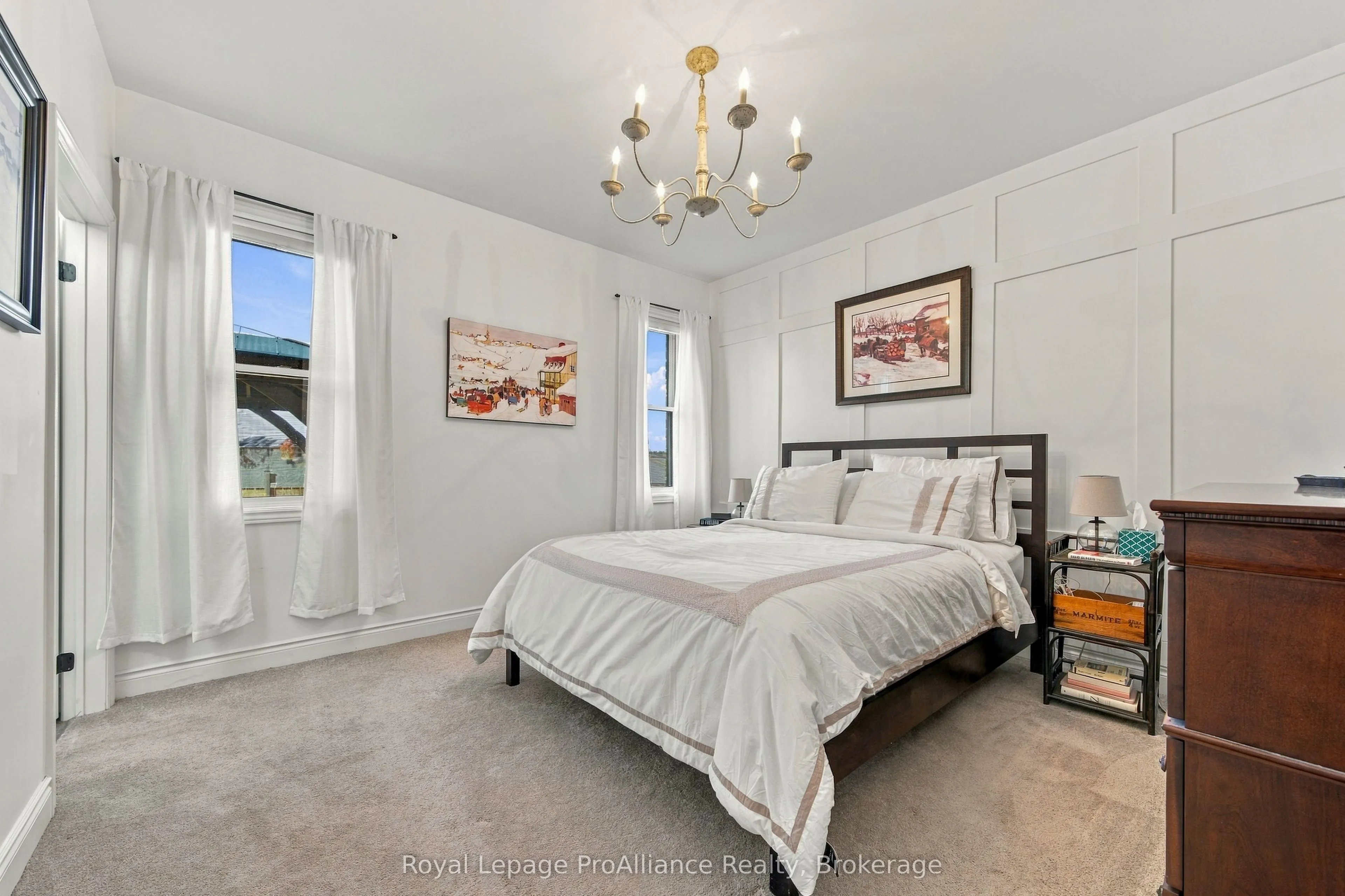 28 Aberdeen Street W