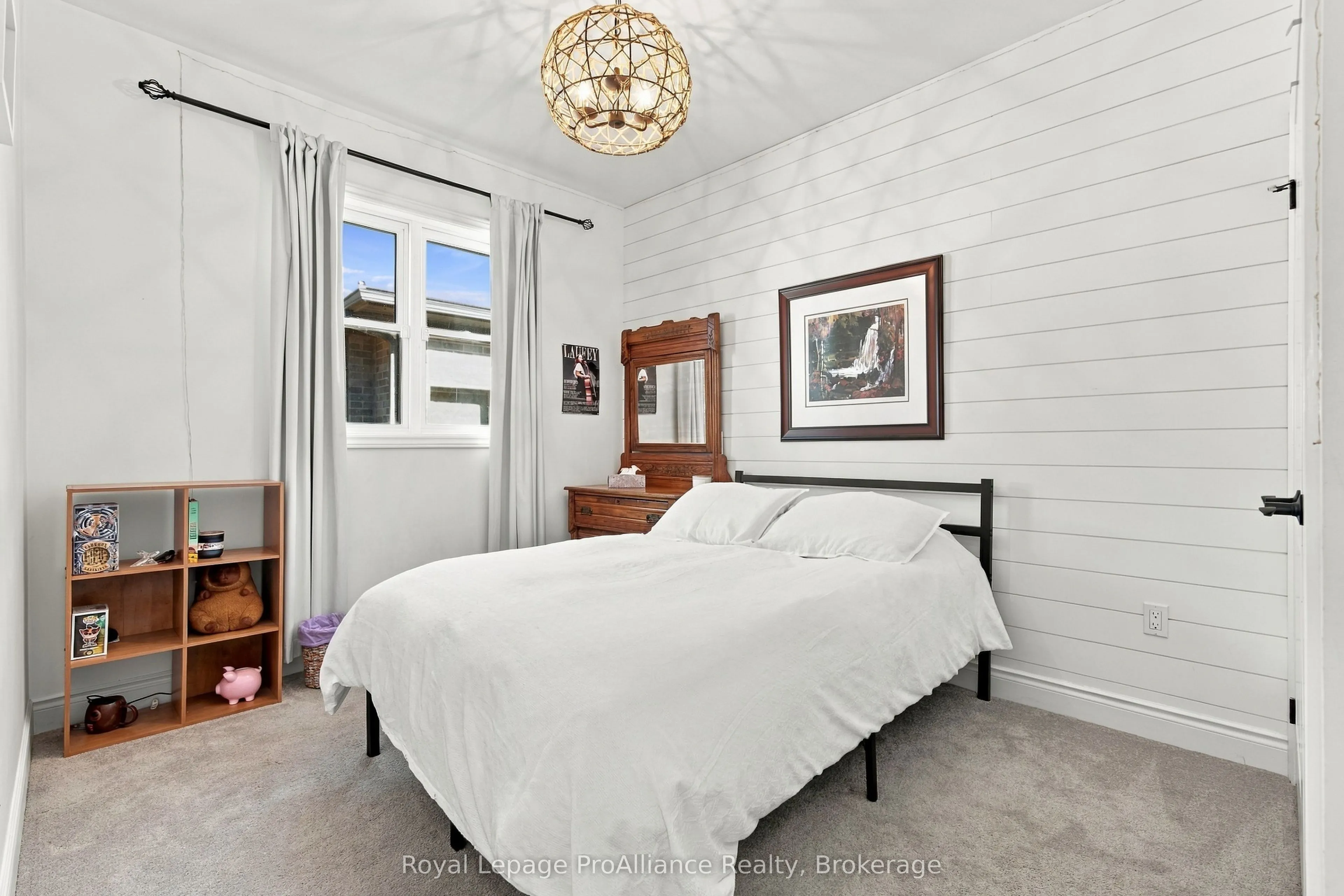28 Aberdeen Street W