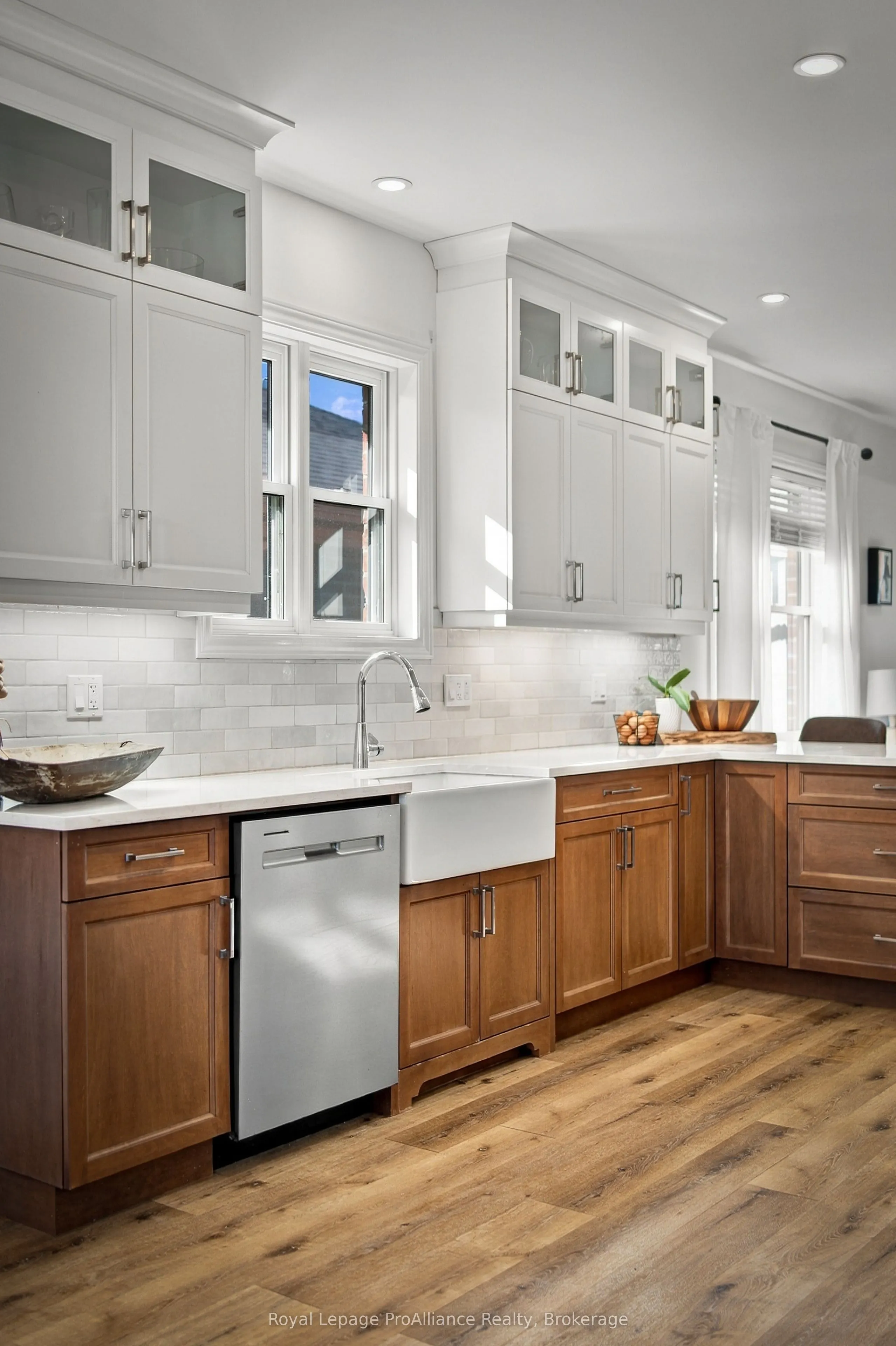 28 Aberdeen Street W