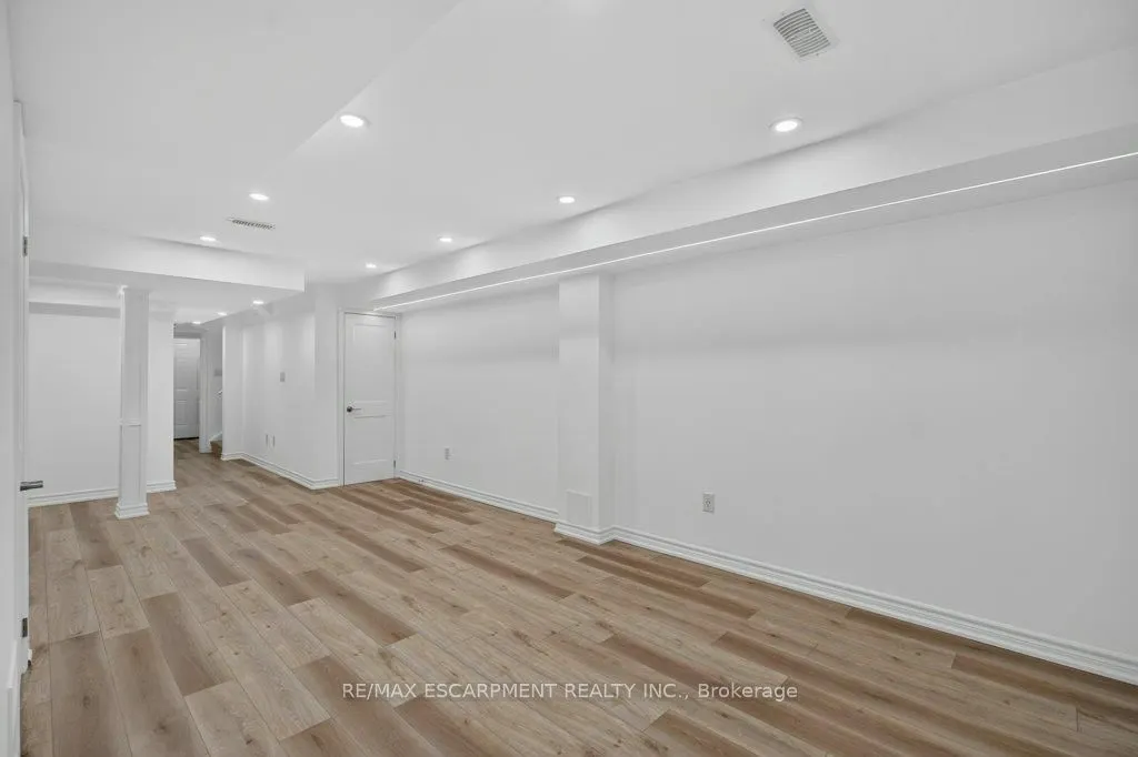 347 Raymond Road