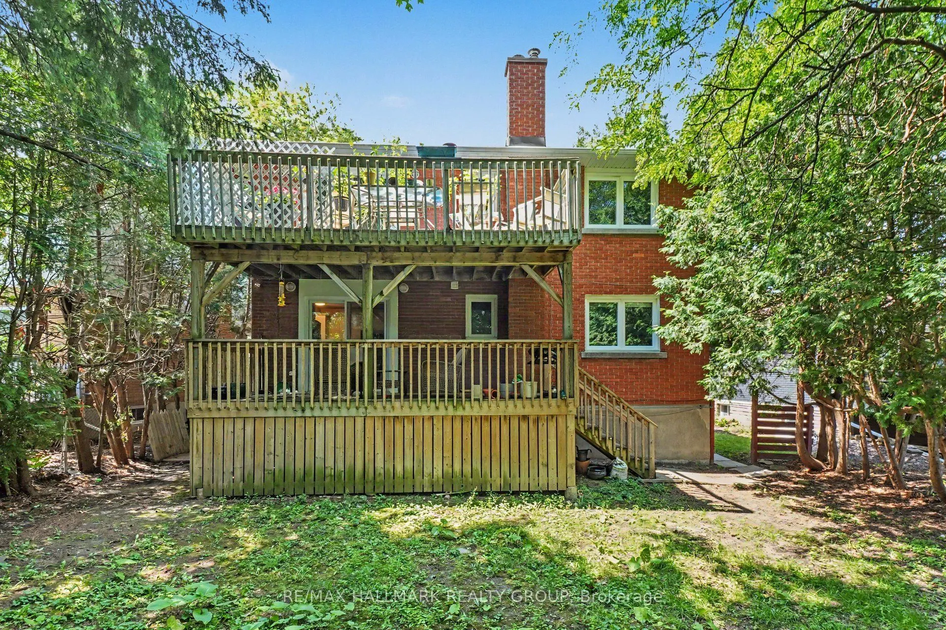 657 Golden Avenue #2