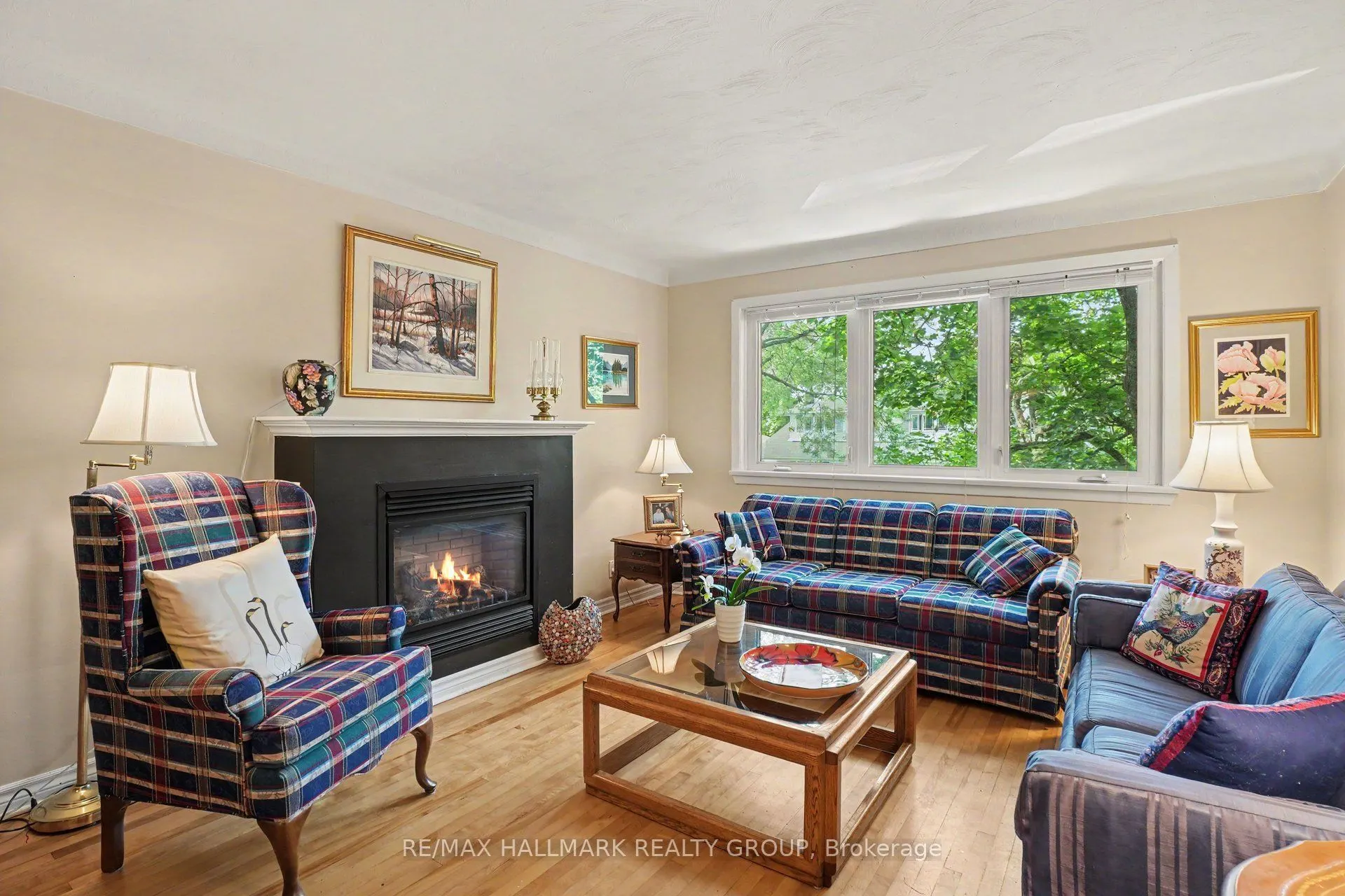 657 Golden Avenue #2