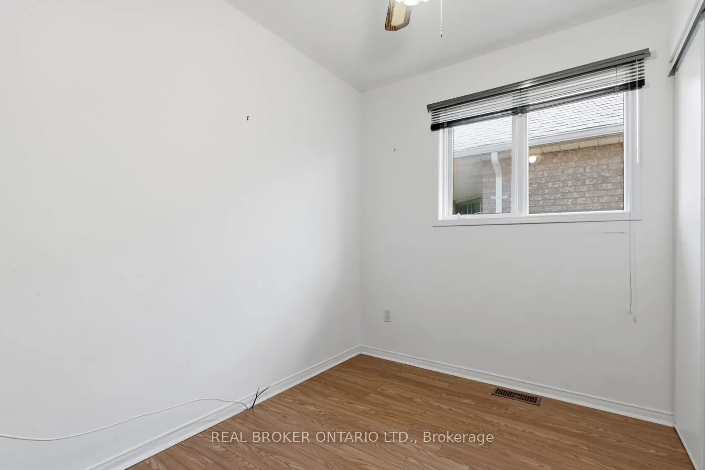 23 MADISON Court W